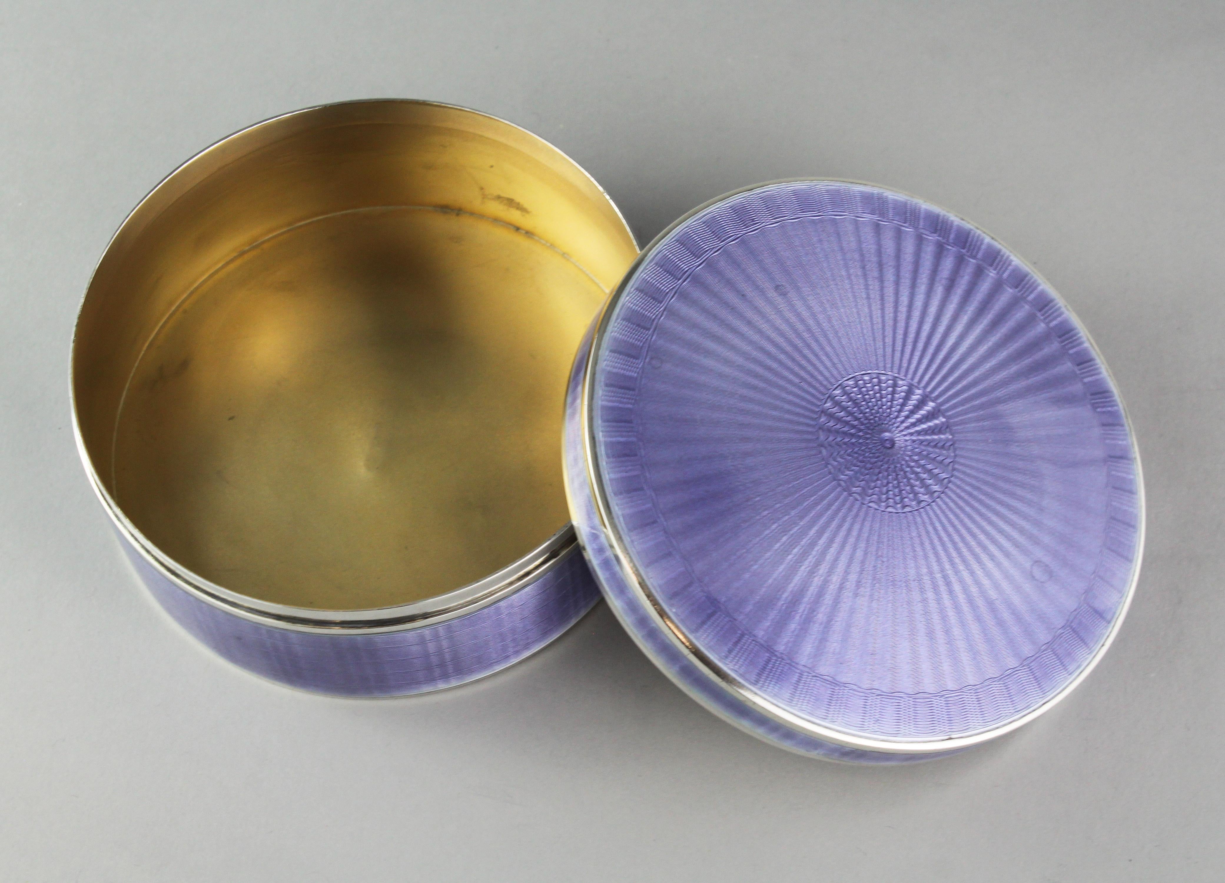 Mid-20th Century Sterling Silver Box with Gilt Interior and Purple Enamel, Elkington & Co, 1945