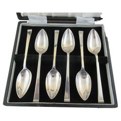 Vintage Sterling Silver Boxed Set of 6 Grapefruit Spoons  Hallmarked:- Sheffield, 1942