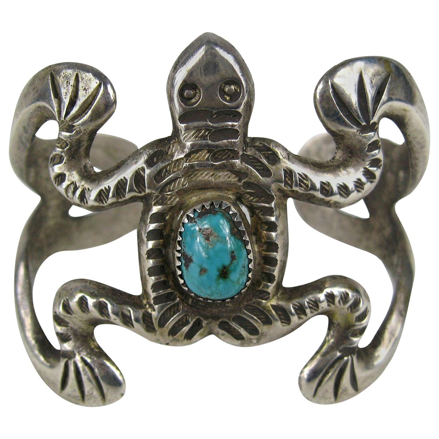  Sterling Silver Bracelet Sandcast Frog Cuff Native American Navajo   For Sale