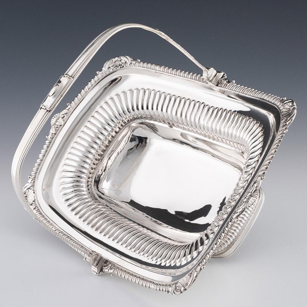 Sterling Silver Bread Basket London 1813 In Good Condition In Tunbridge Wells, GB