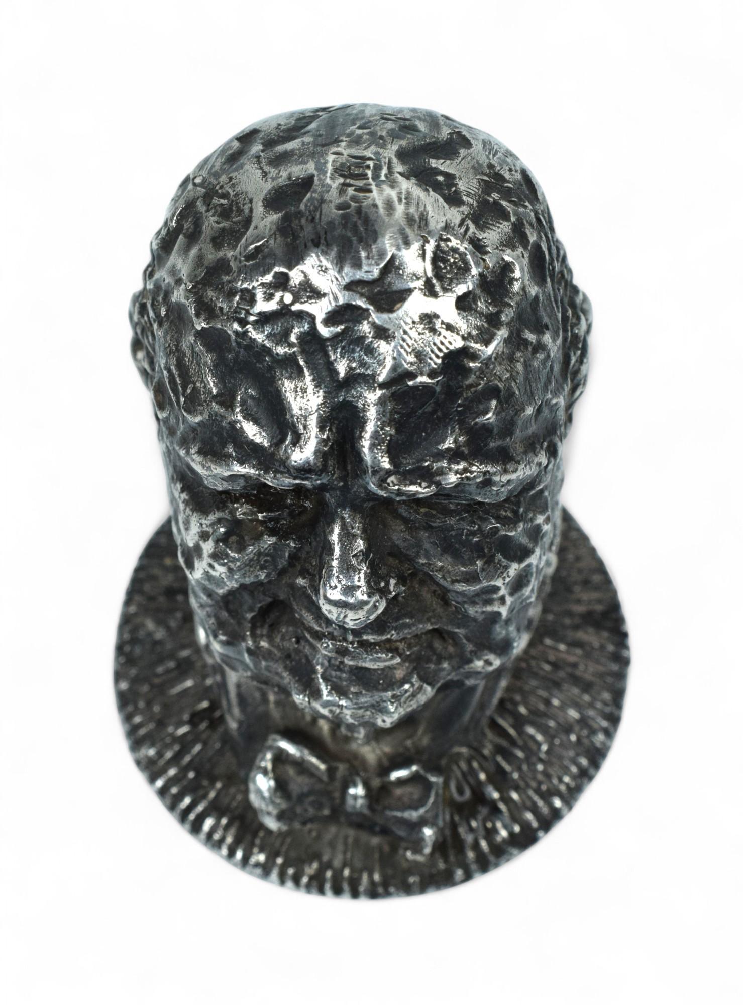 Sterling Silber Büste von Winston Churchill (London, 1969) im Zustand „Gut“ im Angebot in Islamabad, PK
