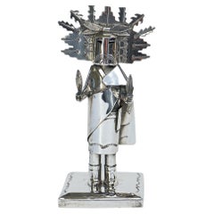 Une jeune fille Kachina en argent sterling par l'orfèvre Navajo Jeffery Castillo