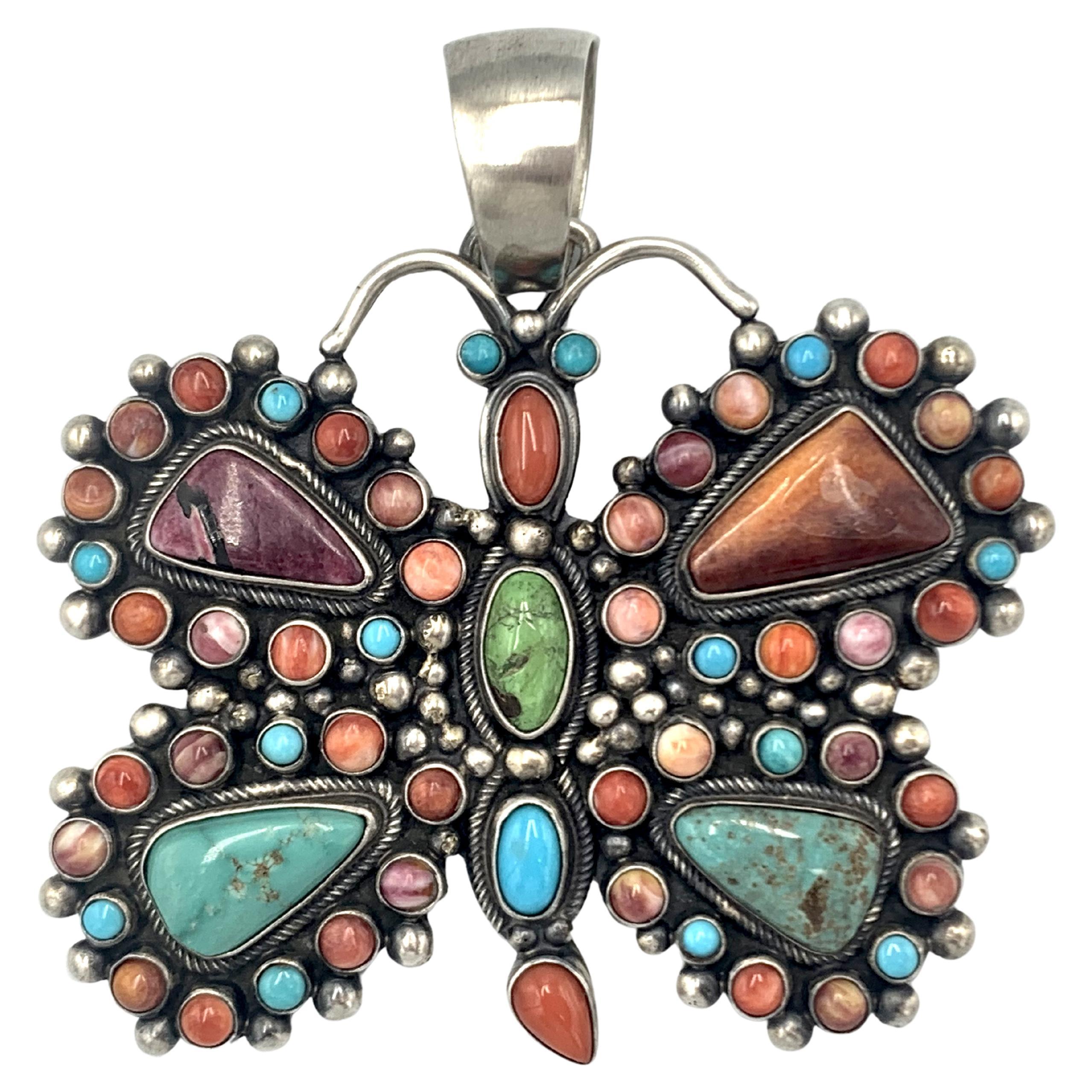 Ciondolo a forma di farfalla in argento 925 con gemme multicolori di Kathleen Chavez