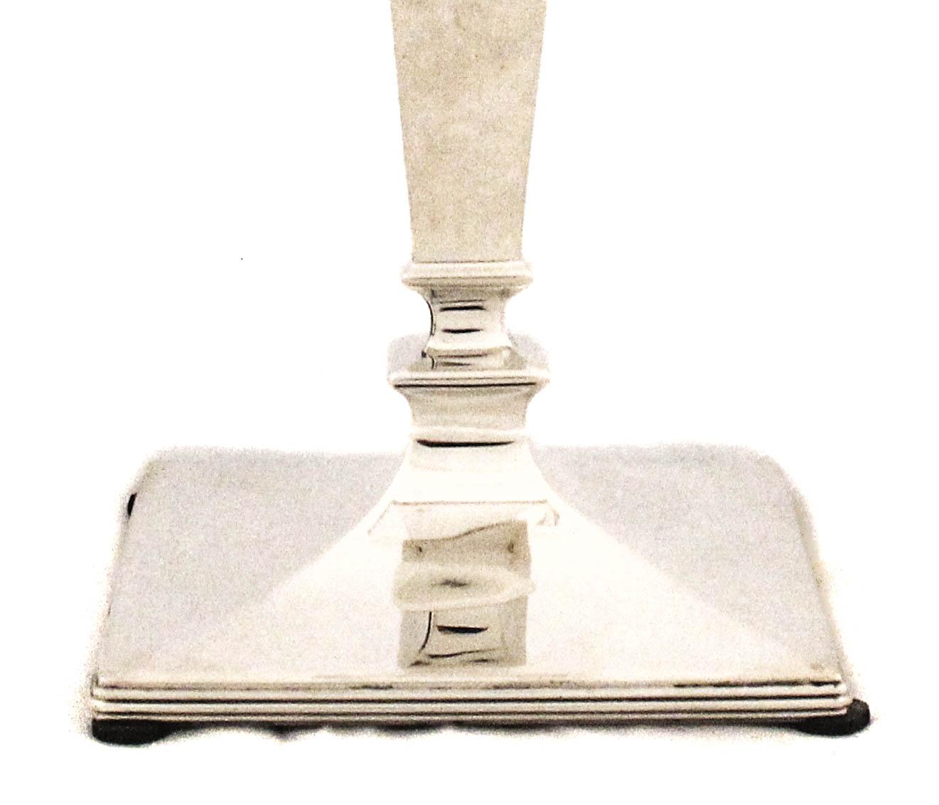 Metà XX secolo Candelieri in argento sterling in vendita