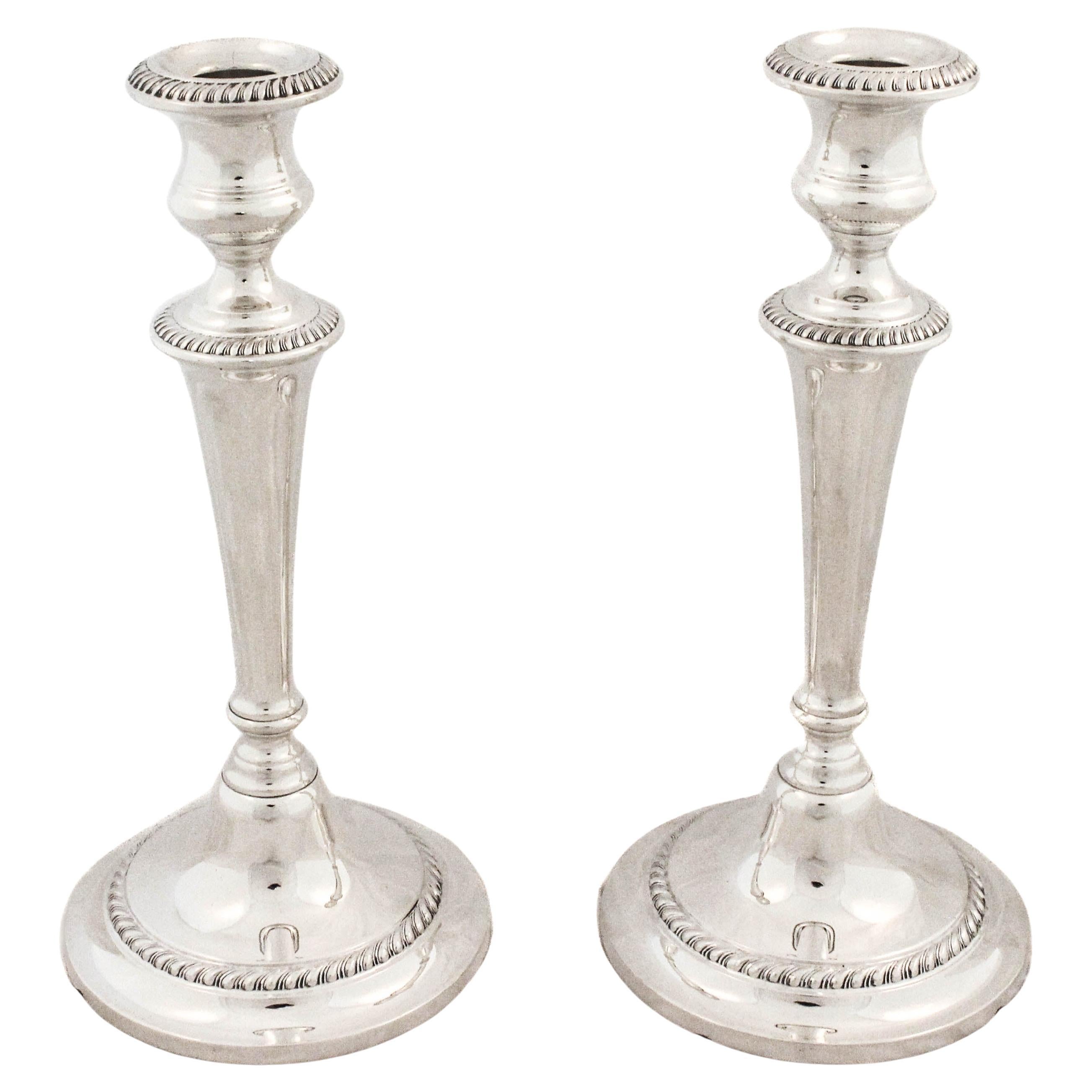 Candelabros de plata de ley