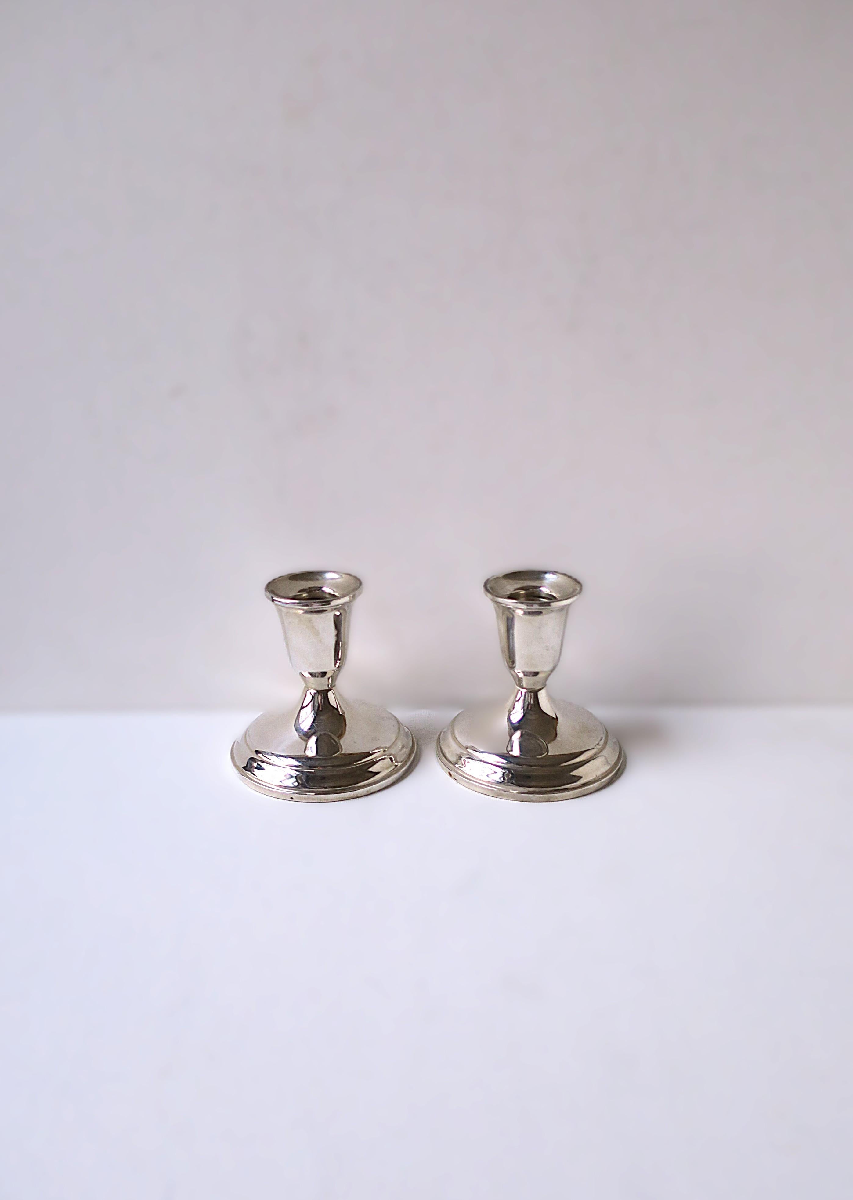 Classico americano Portacandele in argento 925, coppia in vendita