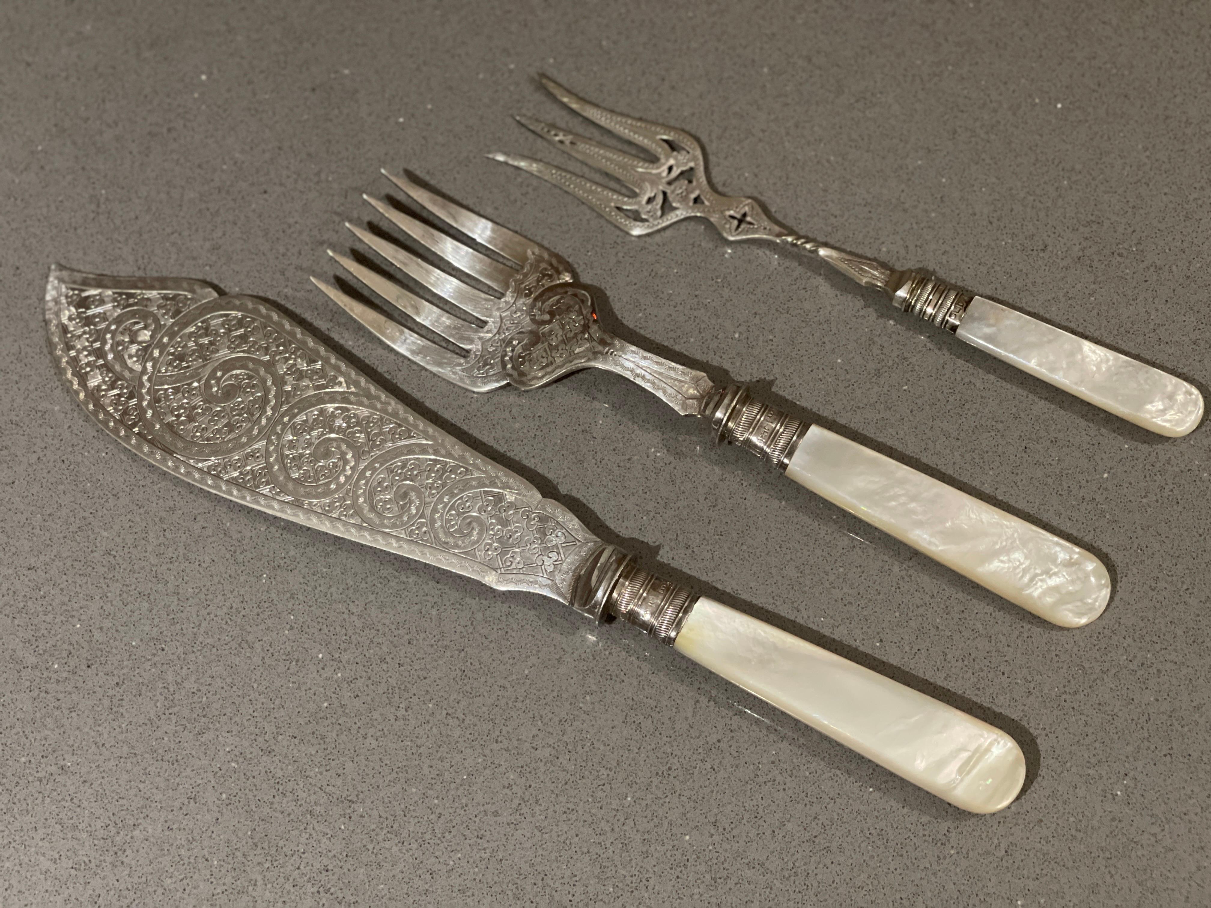 fish knife and fork