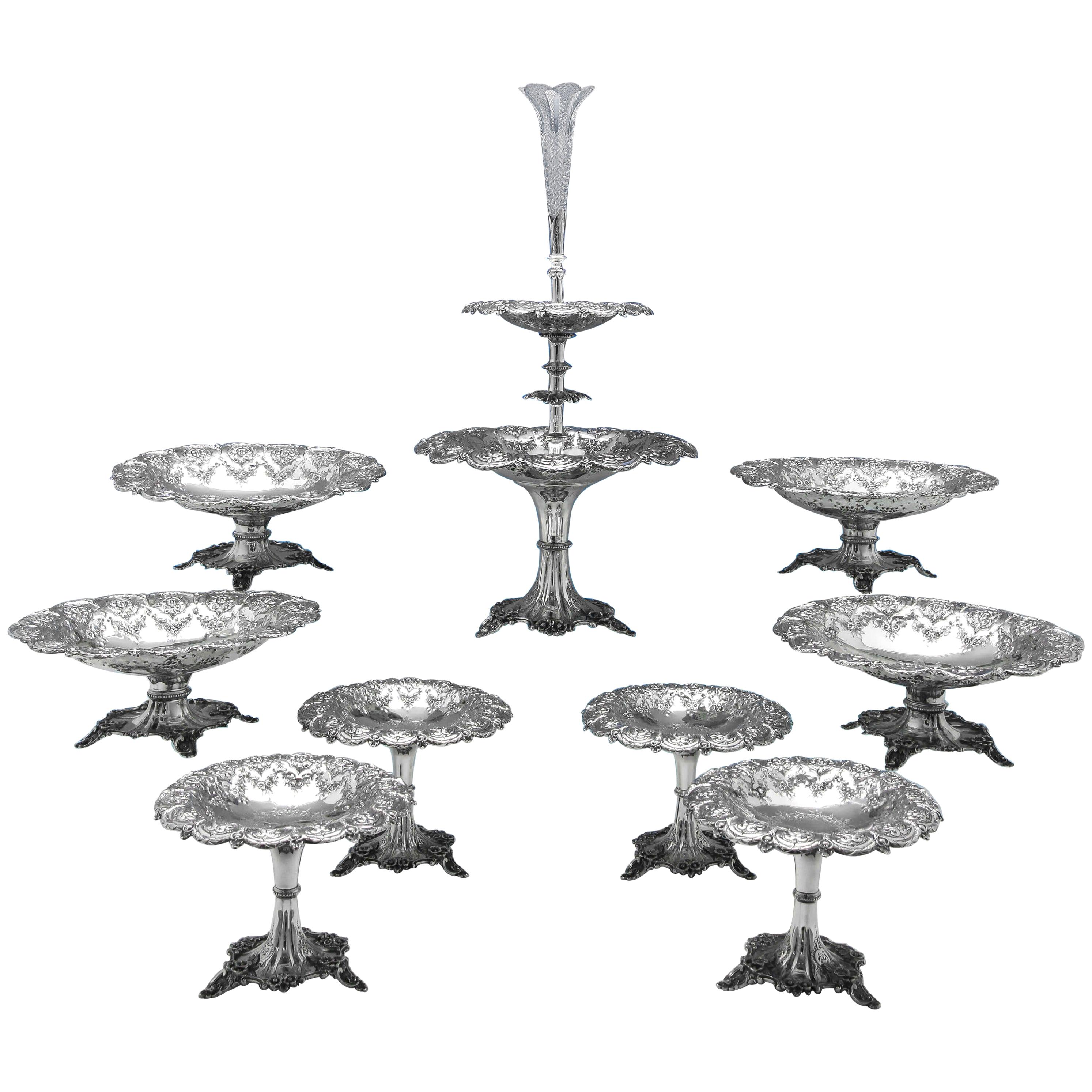 Conjunto decorativo de platos victorianos de plata de ley fabricados en 1873