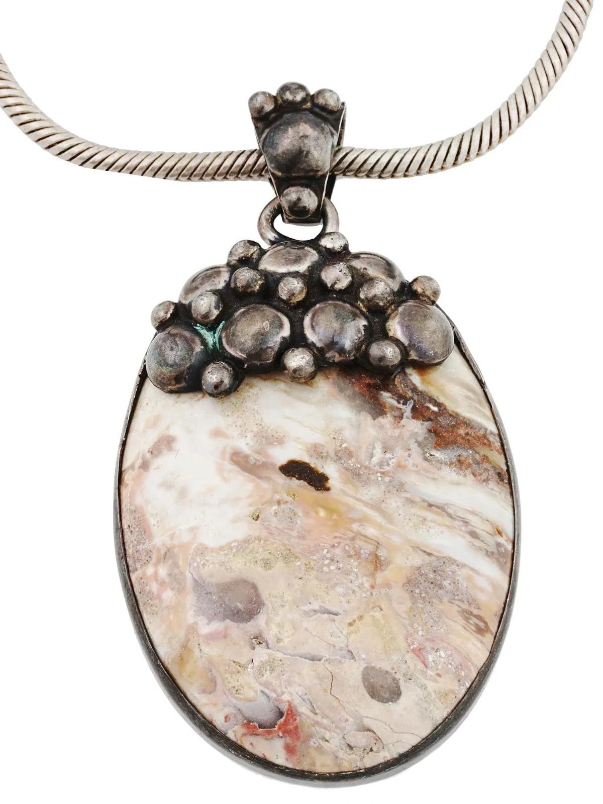 Oval Cut Sterling silver chain necklace with jasper pendant For Sale