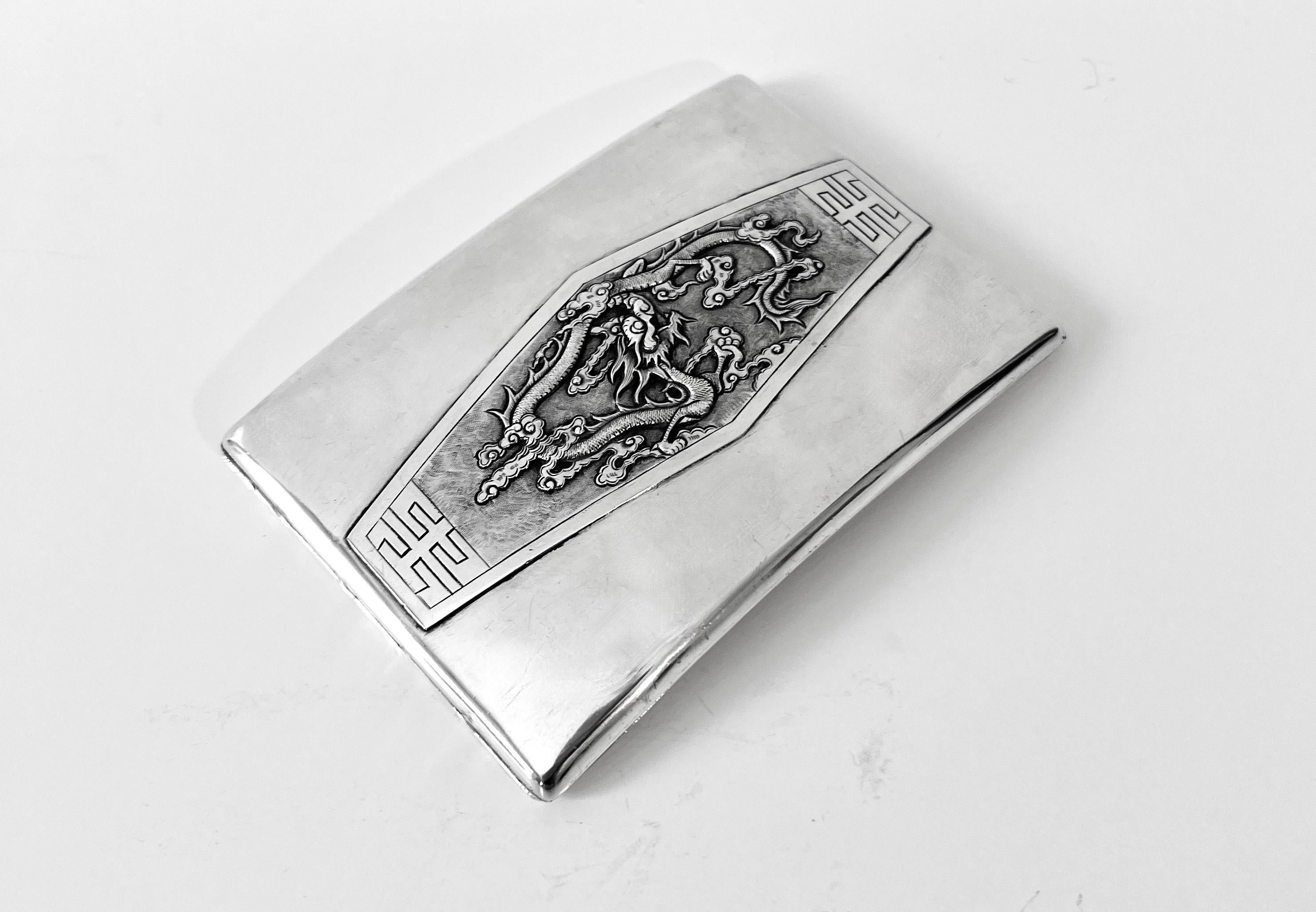 Sterling Silber Chinesische Zigarette 420 Visitenkartenetui mit Repoussé-Drache im Angebot 4