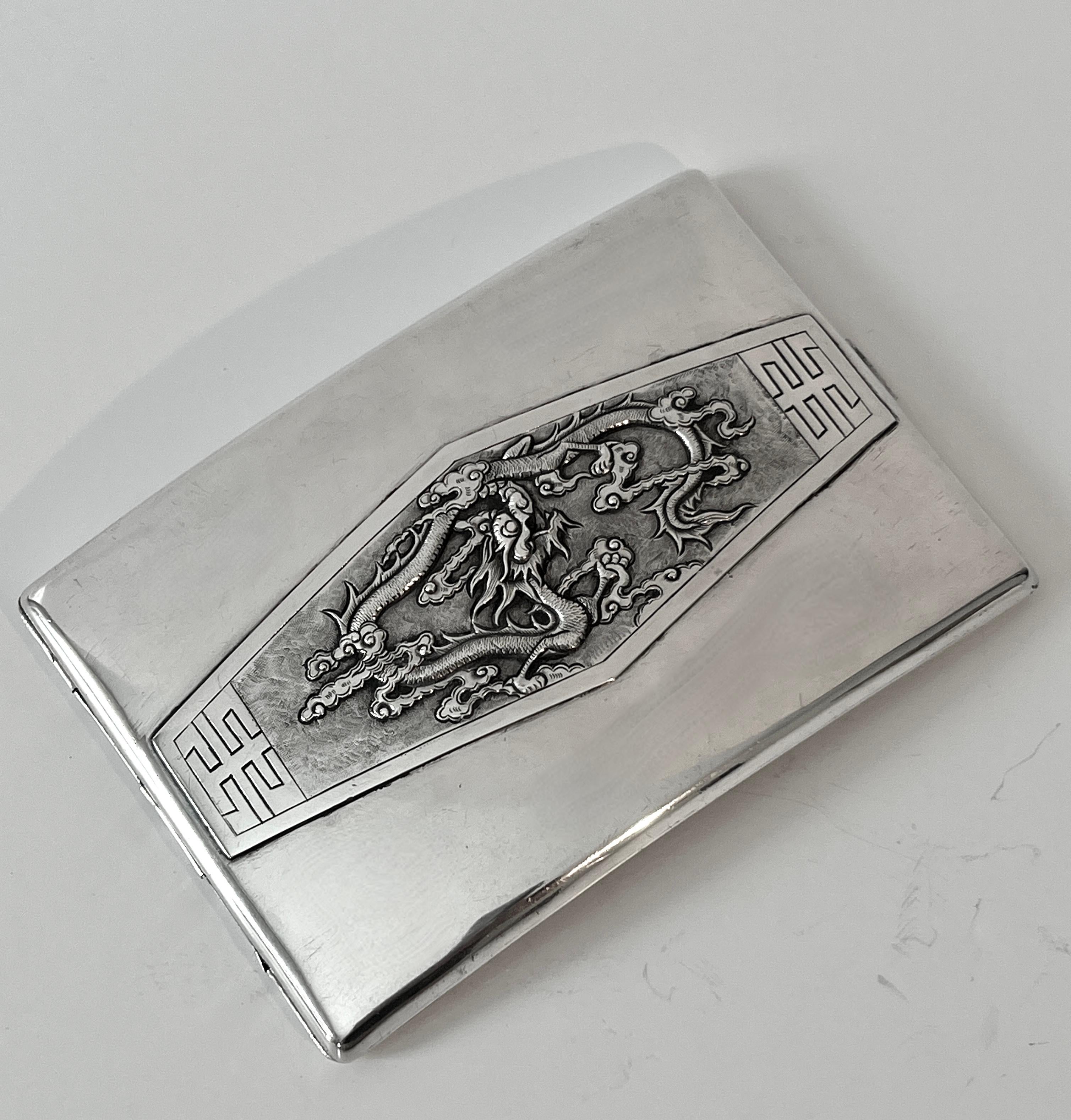 Sterling Silber Chinesische Zigarette 420 Visitenkartenetui mit Repoussé-Drache im Angebot 6
