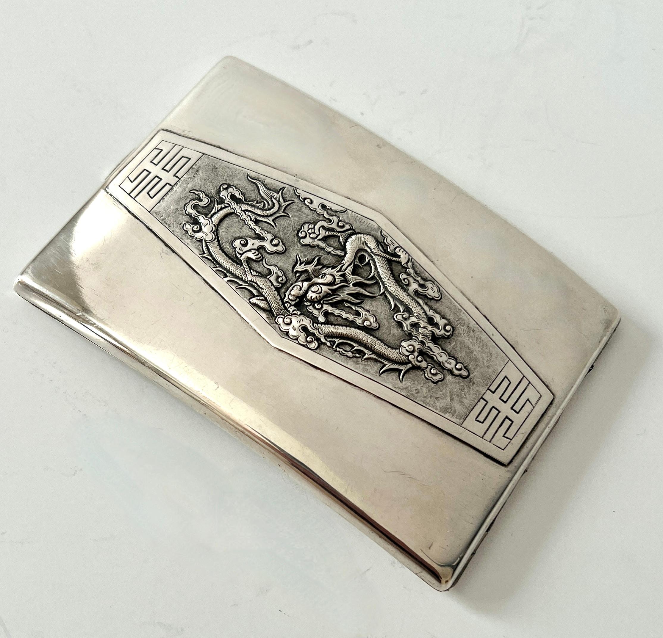Sterling Silber Chinesische Zigarette 420 Visitenkartenetui mit Repoussé-Drache im Angebot 12
