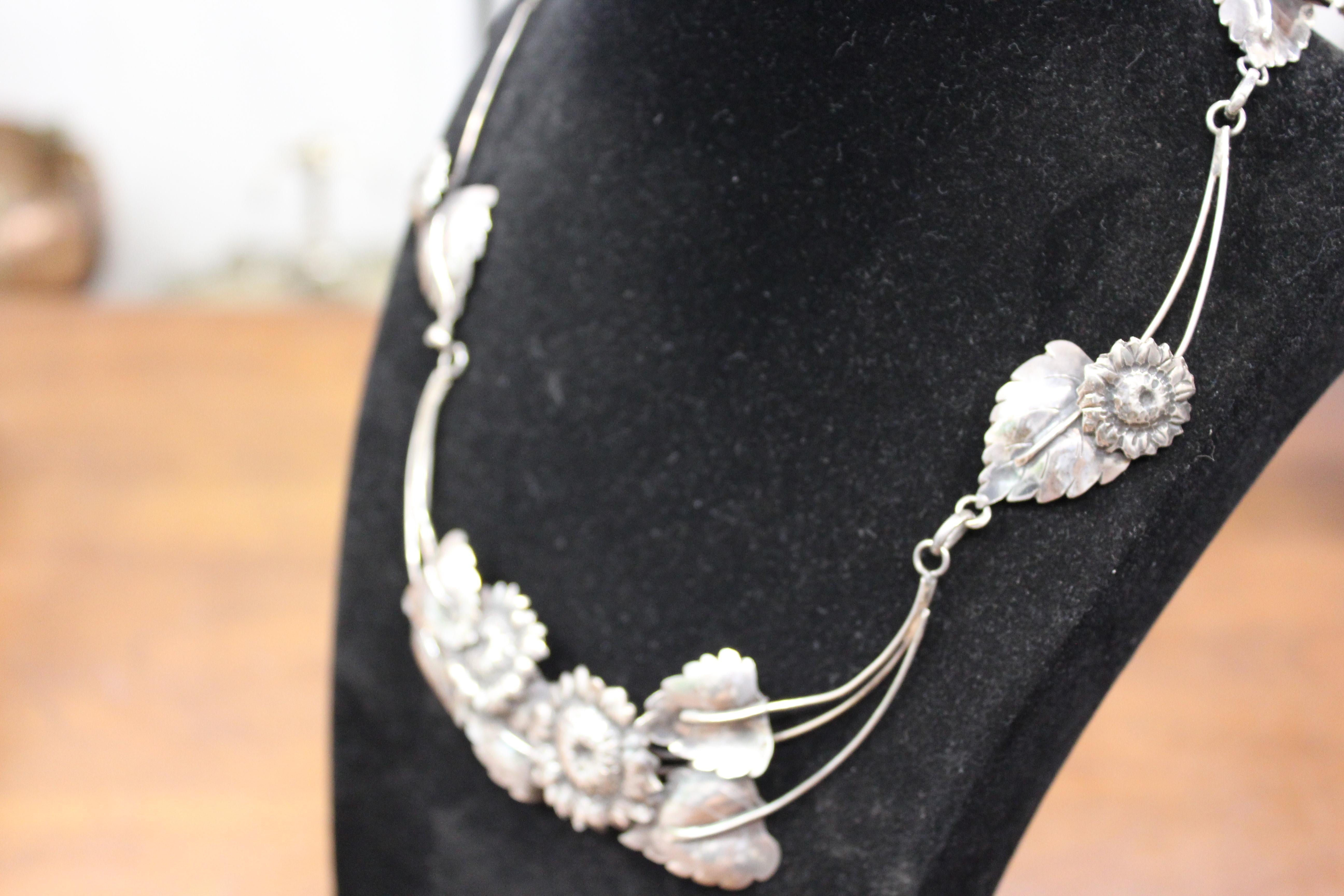 Sterling Silver, Choker, Flowers, Handmade, Italy For Sale 2