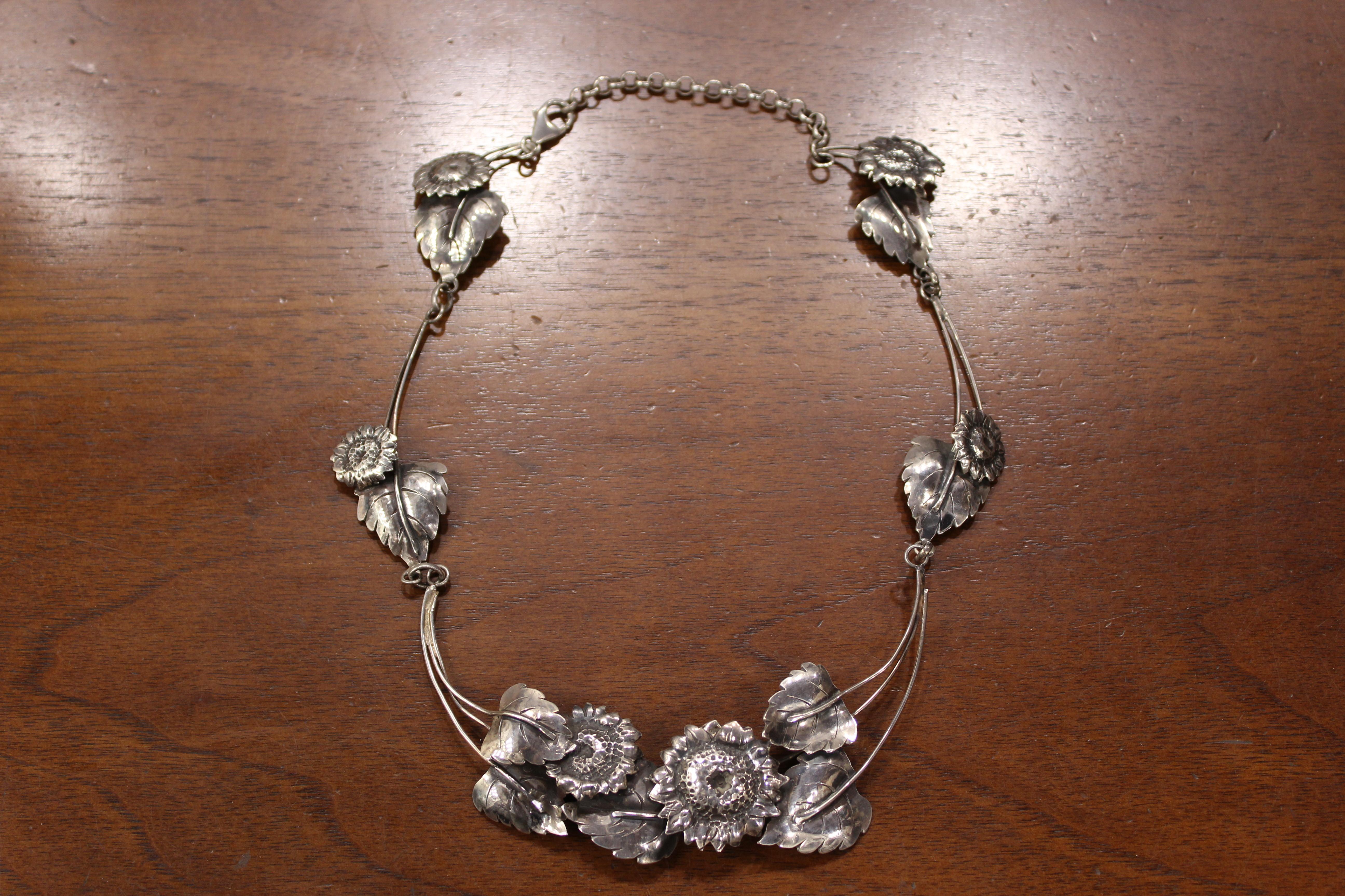 Sterling Silver, Choker, Flowers, Handmade, Italy For Sale 3