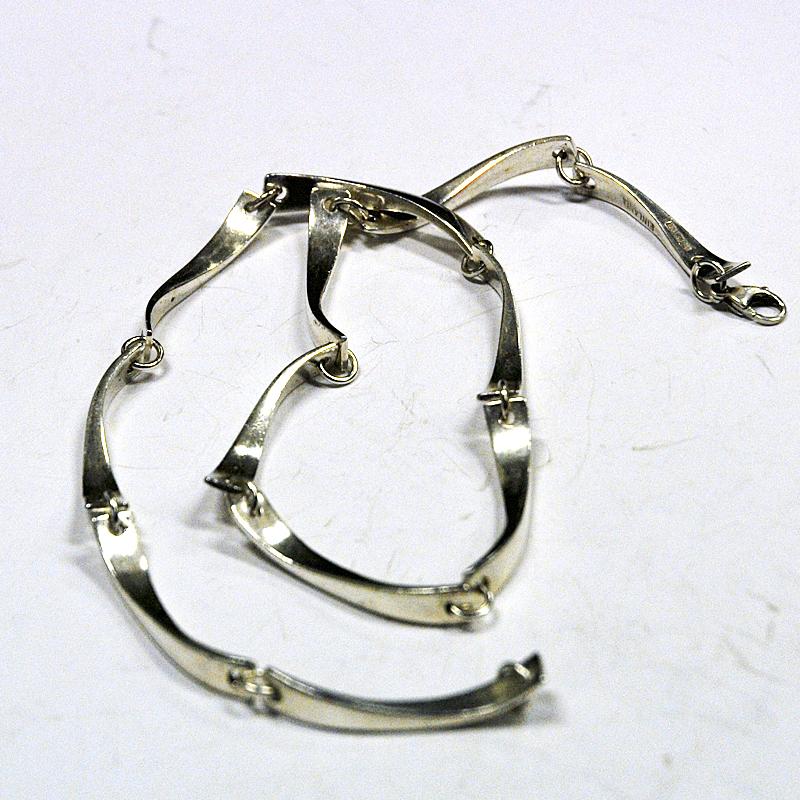 Scandinavian Modern Sterling Silver Choker Necklace by Jaana Toppila-Ikalainen 1998 Finland For Sale