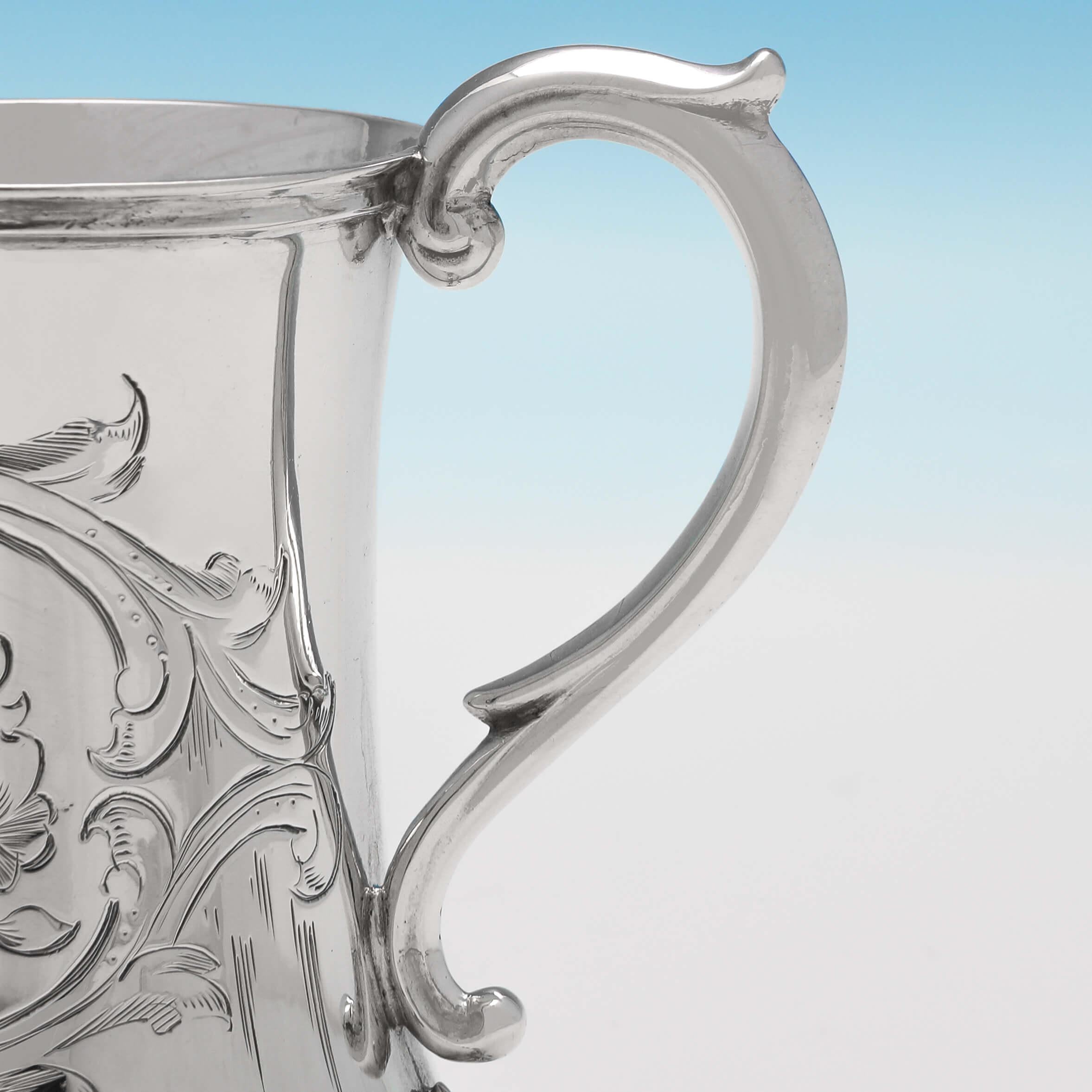 Victorian Antique Sterling Silver Christening Mug Hallmarked in 1852 In Good Condition In London, London