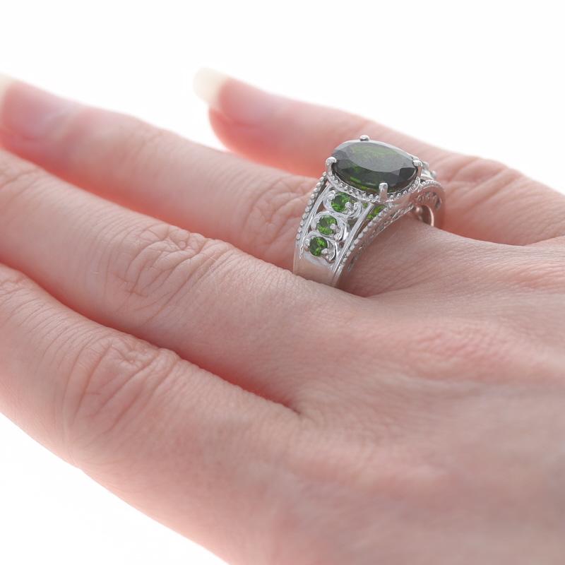 Sterling Silver Chrome Diopside Ring - 925 Oval & Round 3.50ctw For Sale 1