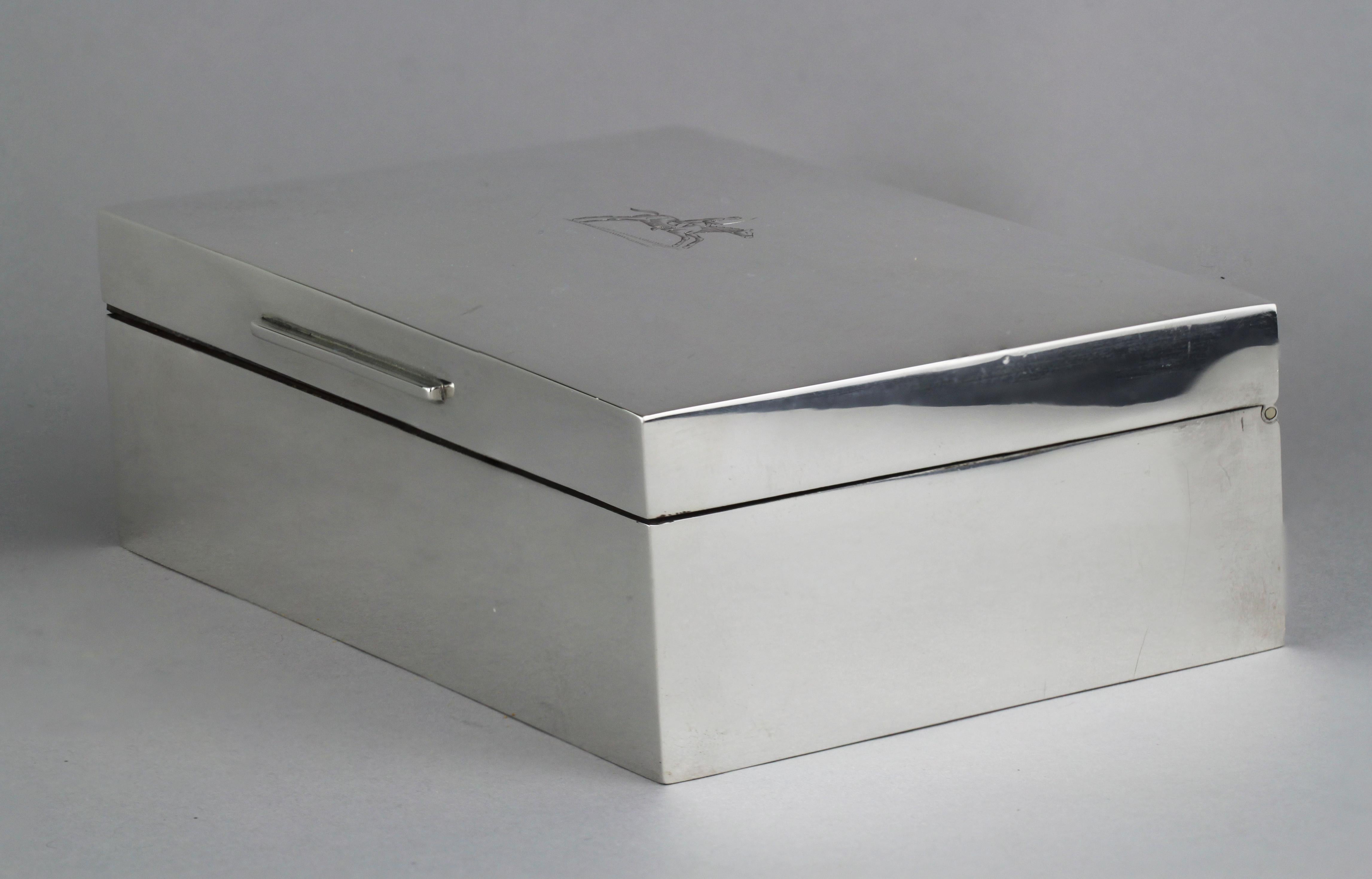 Sterling Silver Cigar Box with Wooden Interior, by Padgett & Braham Ltd, 1985 In Good Condition In Braintree, GB