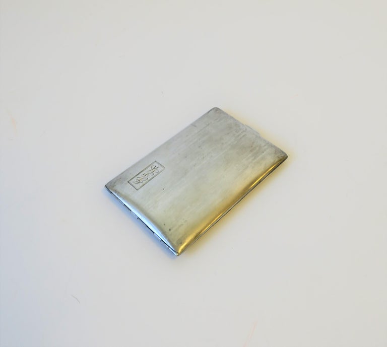 English Art Deco Sterling Silver Cigarette Holder Case In Good Condition For Sale In New York, NY