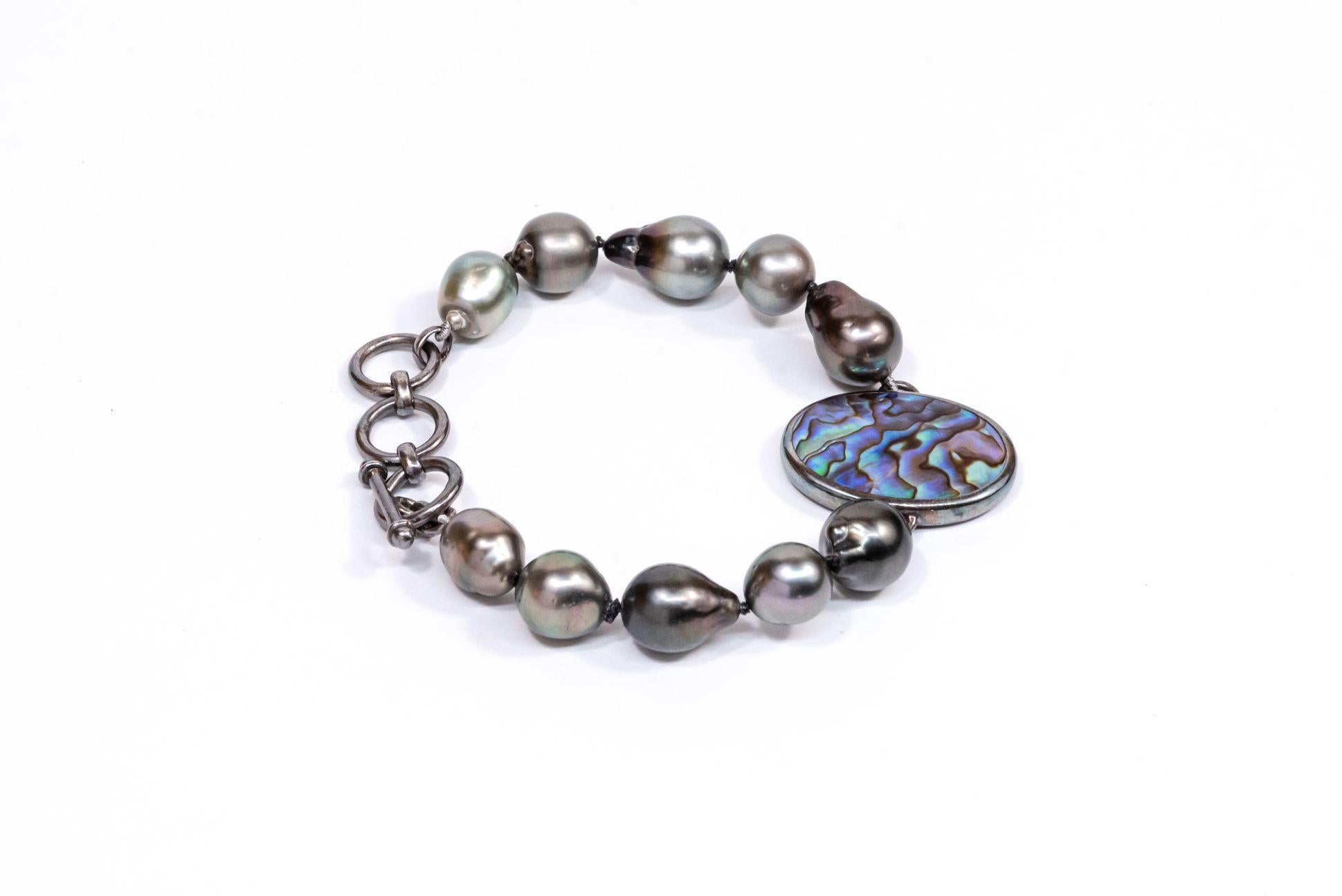 Sterling Silver Clasp Abalone Medallion Tahitian Pearls Beaded Bracelet For Sale 8