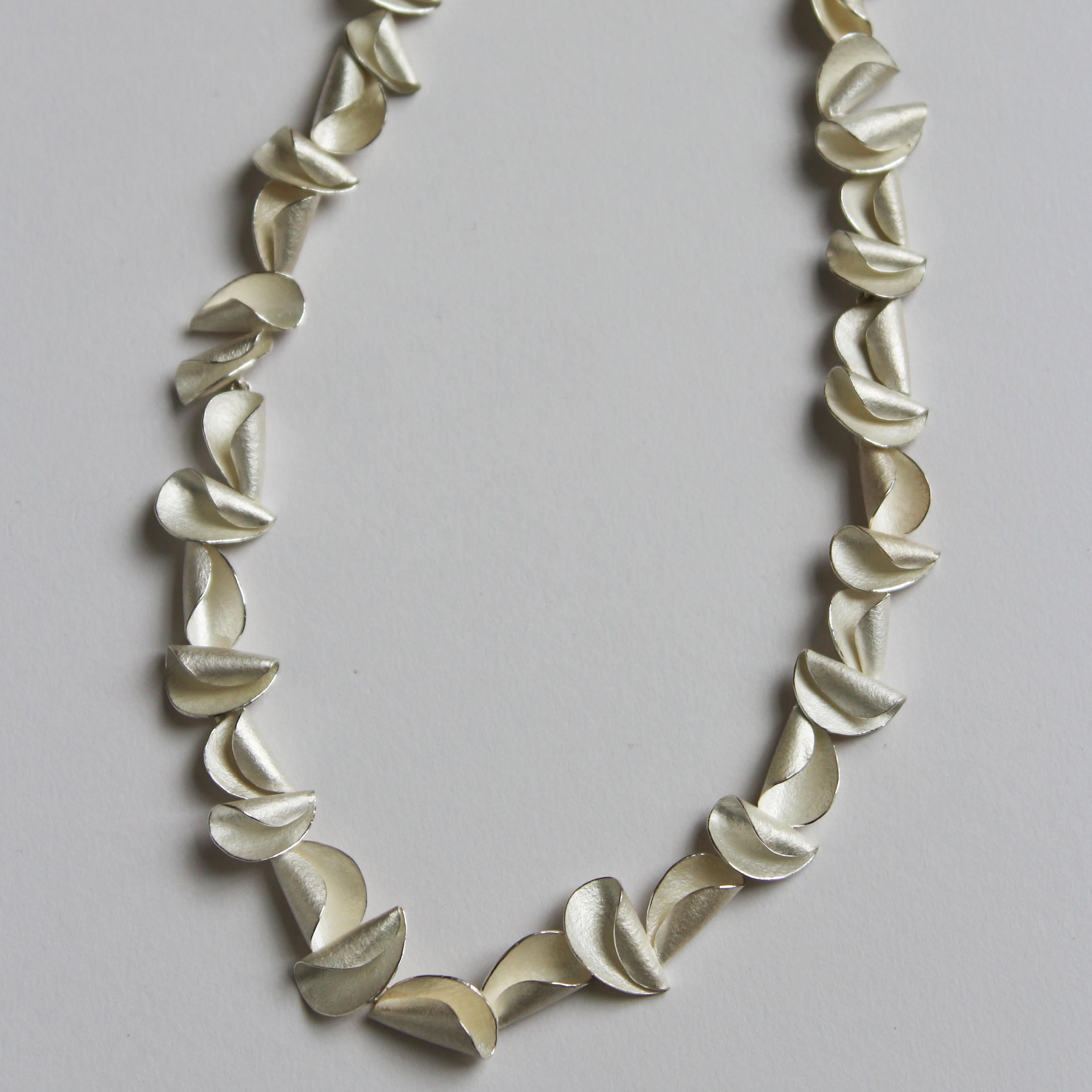 silver shell choker