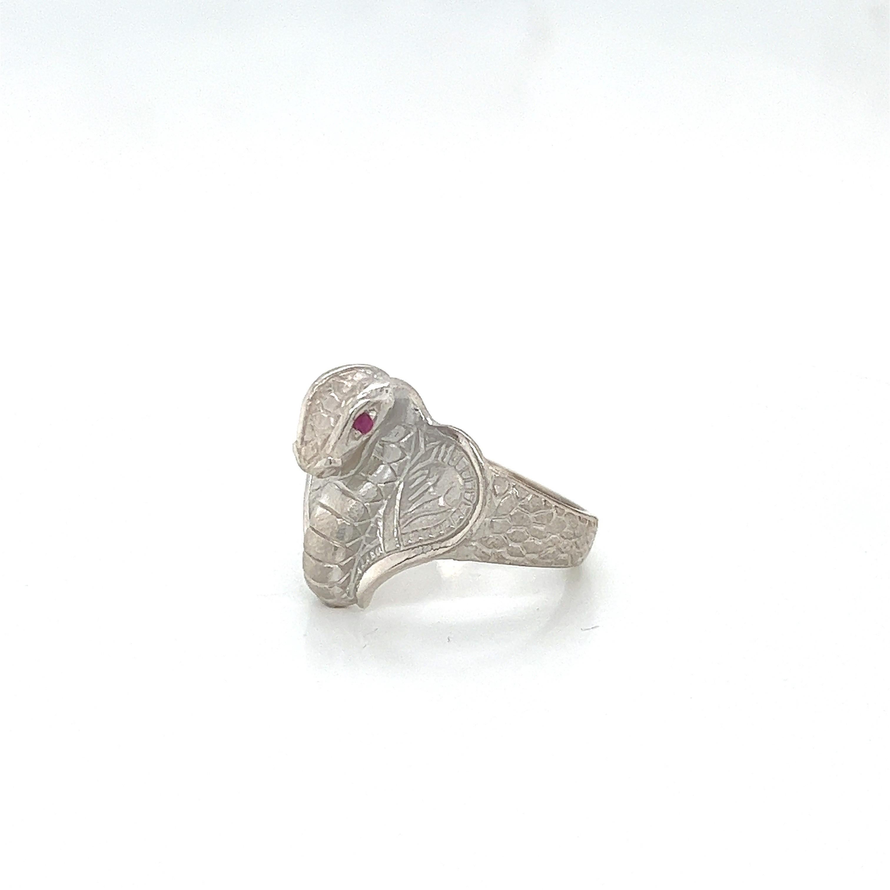 Round Cut Sterling Silver Cobra Snake Ring with Ruby Eyes For Sale