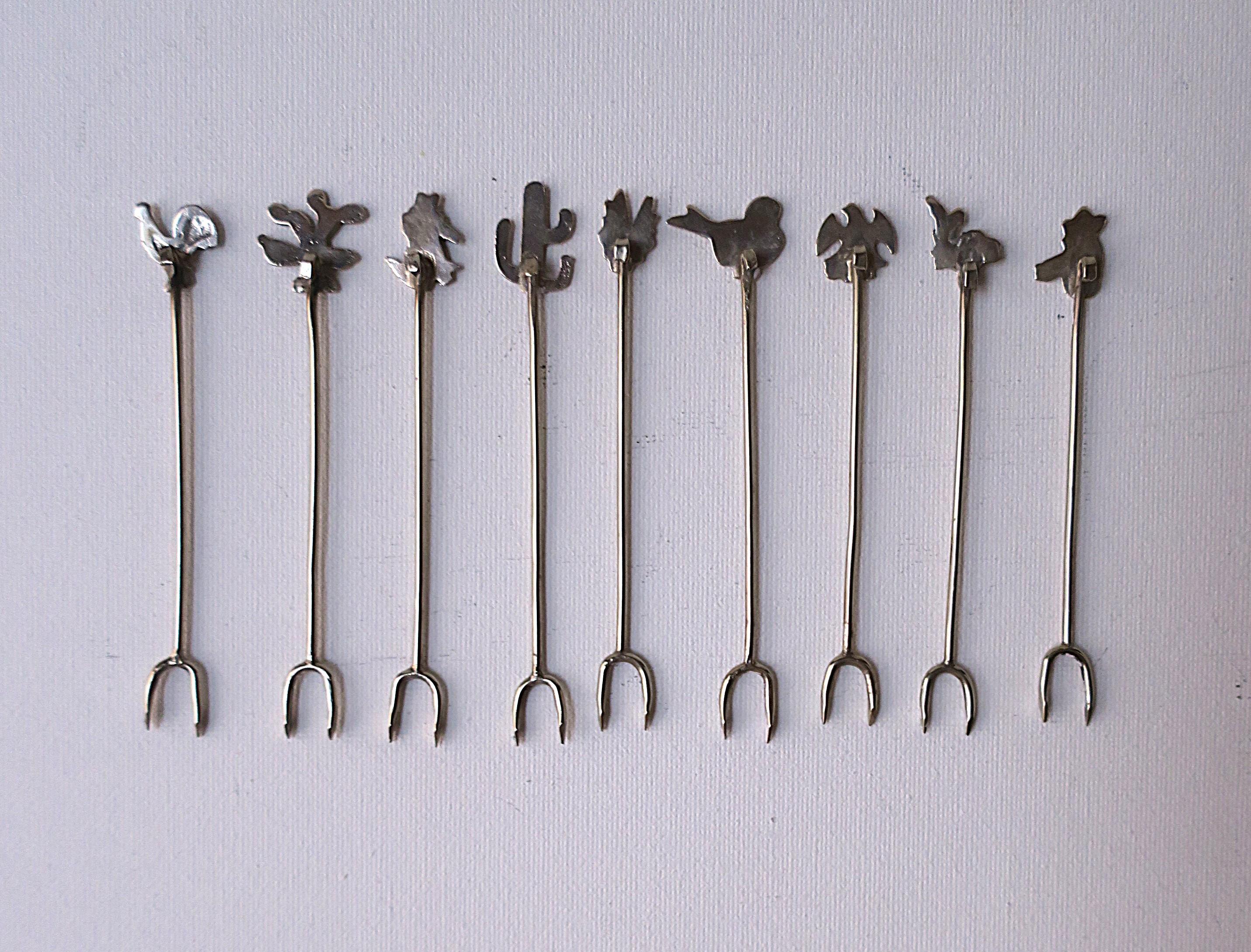Couverts pour cocktails mexicains avec breloques en argent sterling, lot de 9 en vente 5