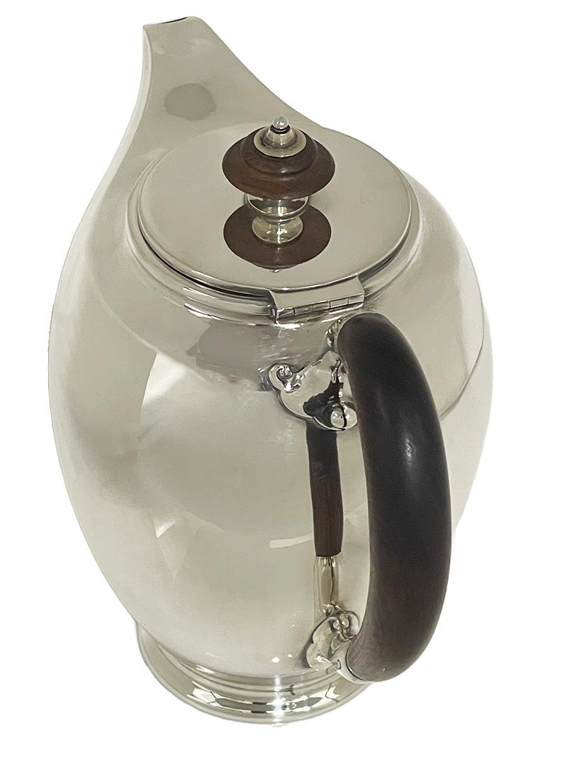 Silver Sterling silver coffeepot, ca 1940 For Sale