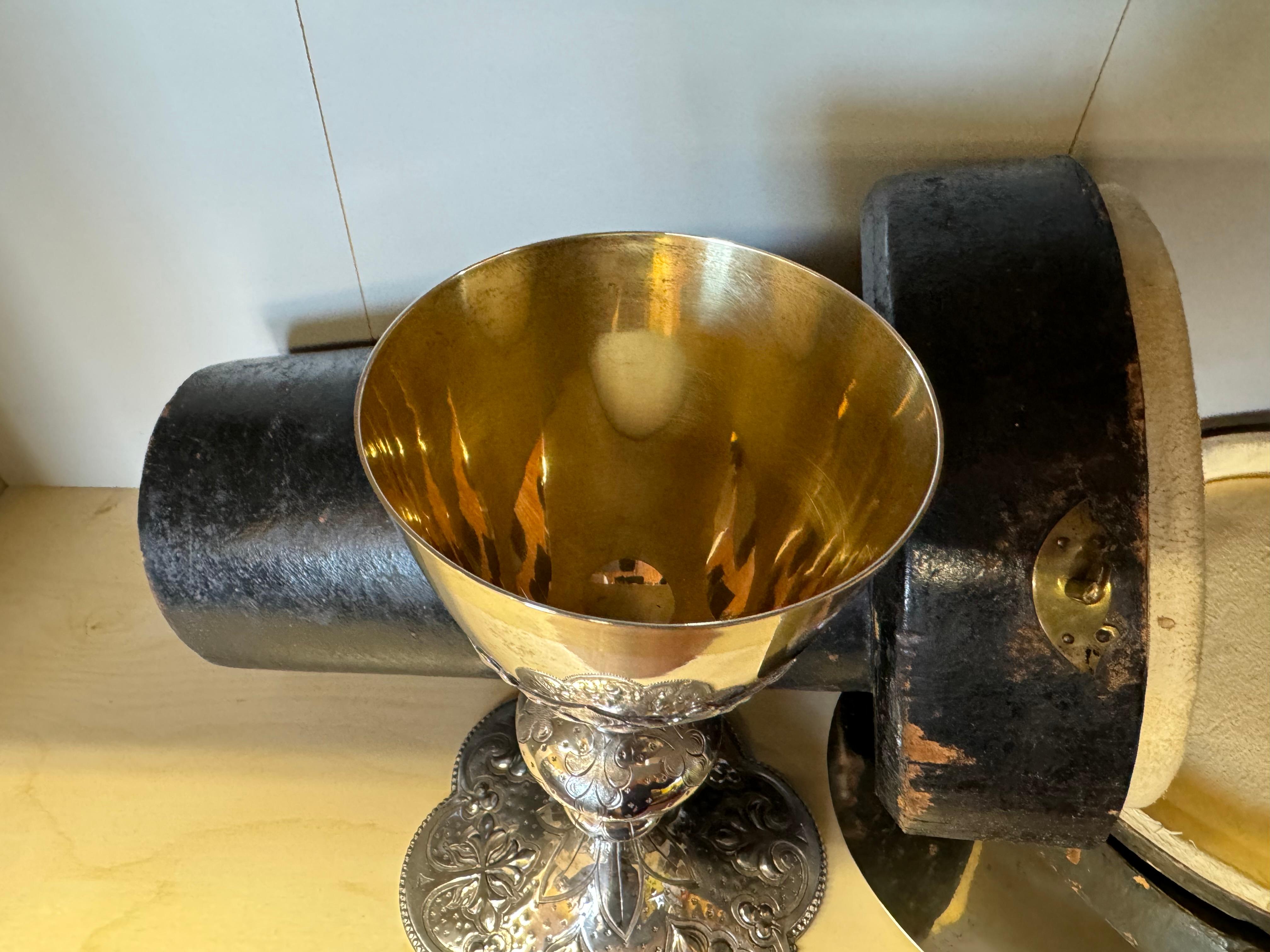  Sterling Silver Communion Chalice and Paten Made in France. For Sale 4