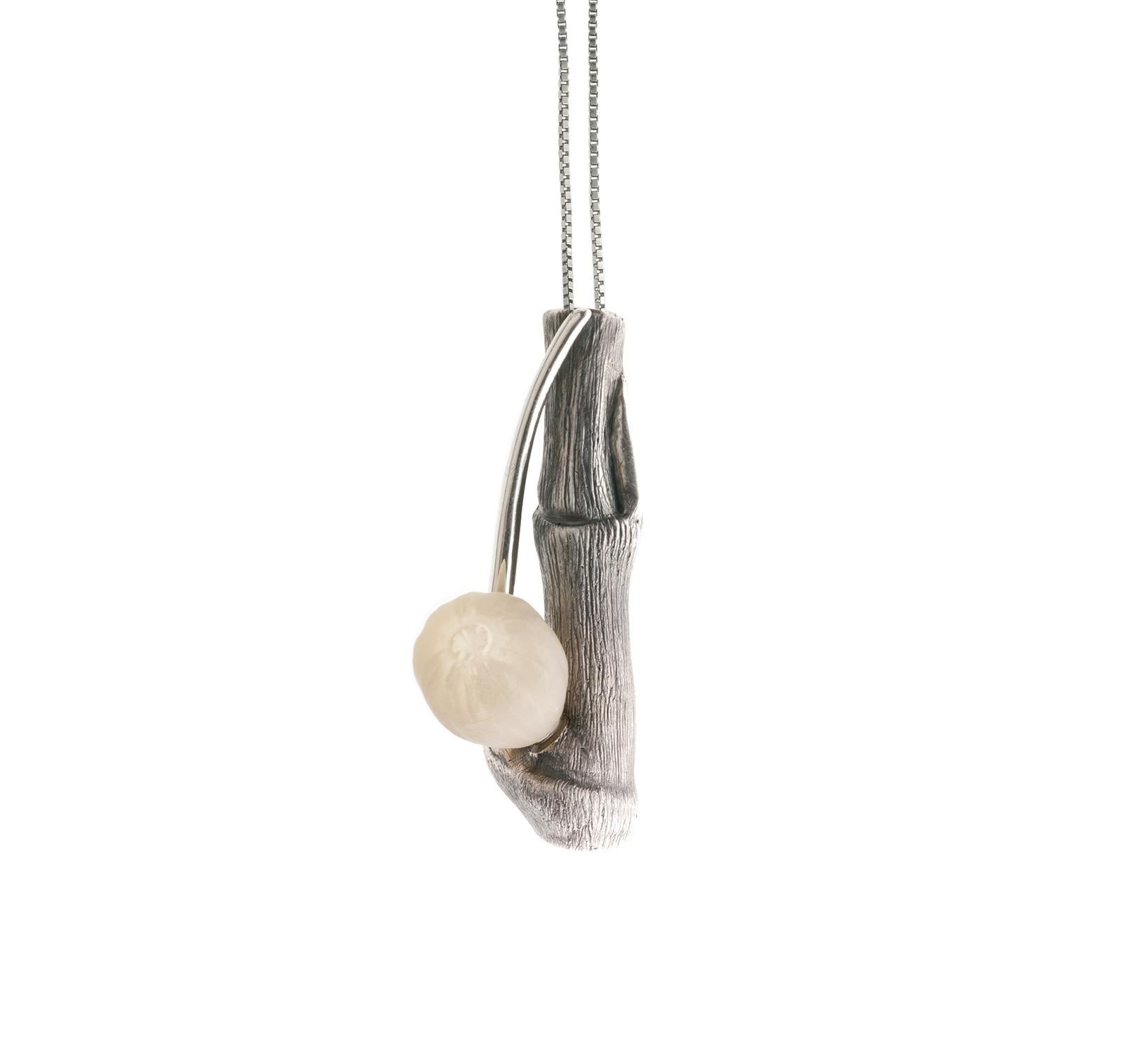 Broche para hombre contemporáneo de plata de ley con amatista del artista en venta 1