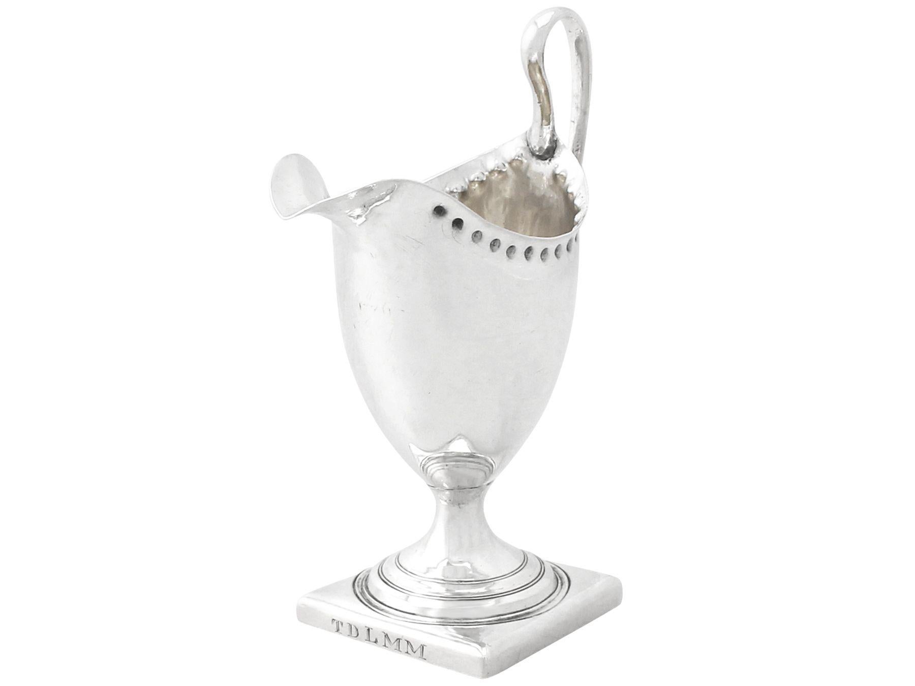 Jarra para crema de plata de ley Creamer de Peter and Ann Bateman Jorge III en venta