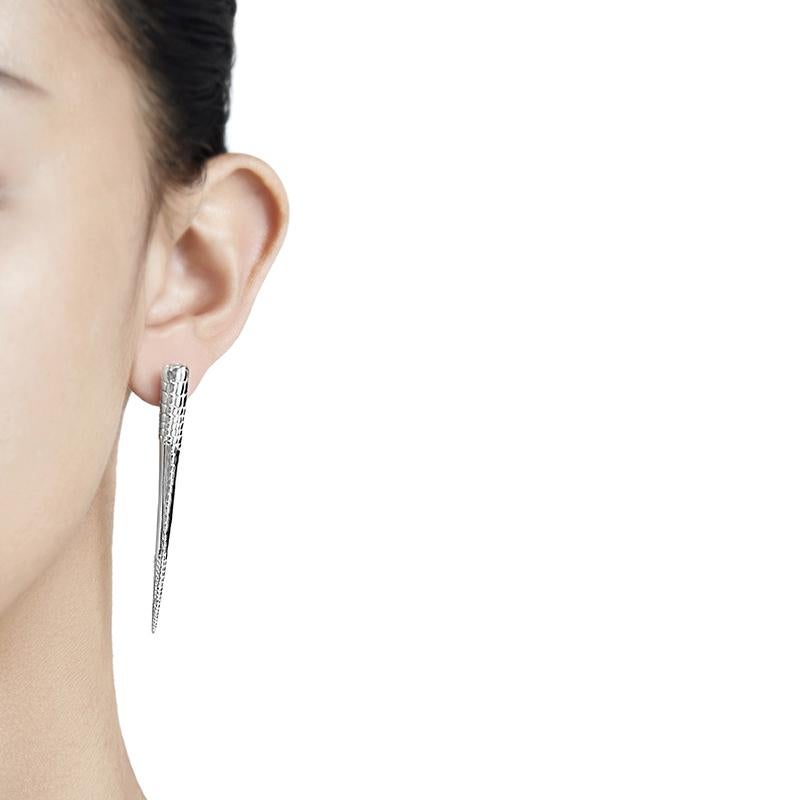 Modern Sterling Silver Croco Long Tooth Earring For Sale