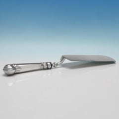 Sterling Silver Crumb Scoop