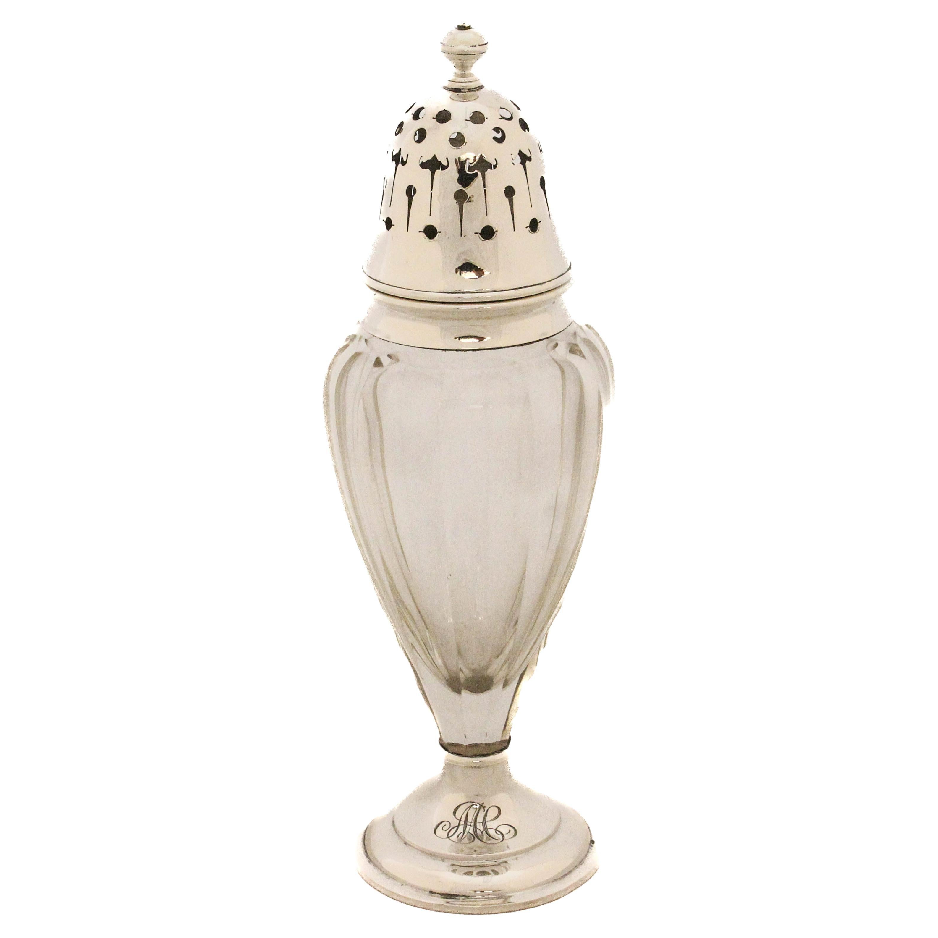 Cassettiera in argento e cristallo di Hawkes Glass Company in vendita