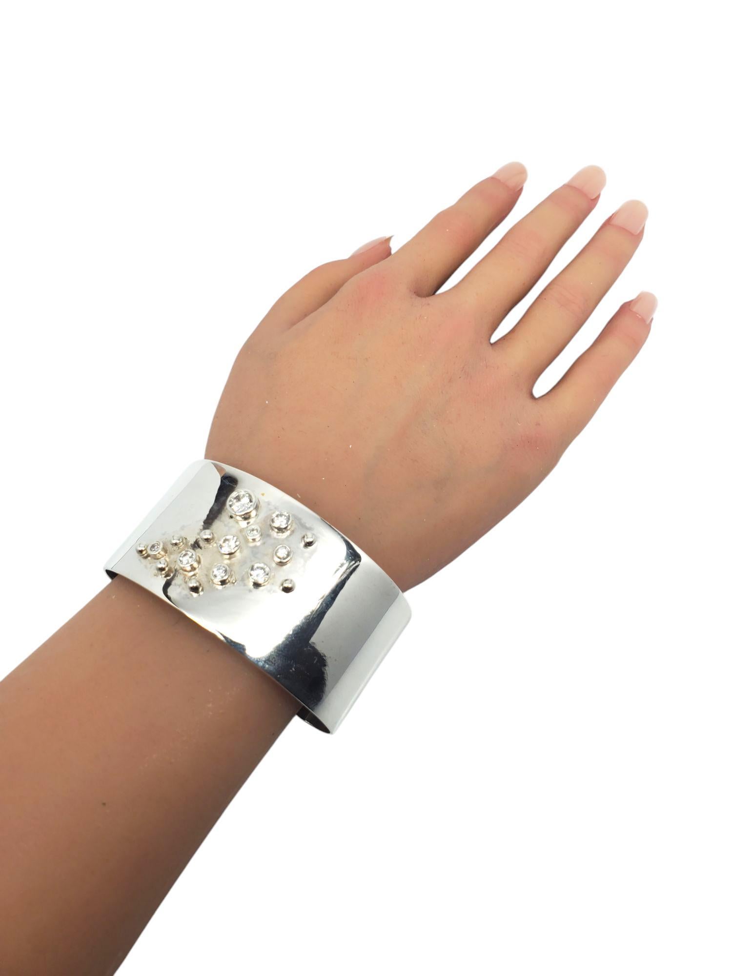 Bracciale largo con cluster di zirconi in argento sterling #20868 in vendita 5