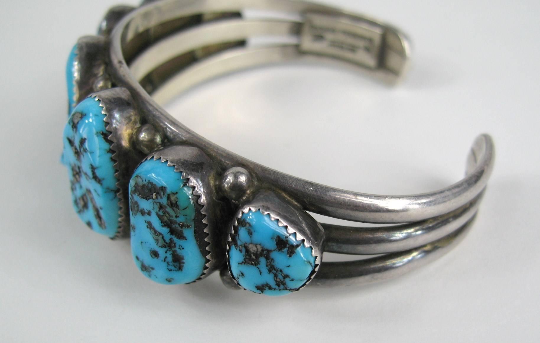 Amérindien  Bracelet manchette en argent sterling et turquoise Navajo, beauté endormie, amérindienne en vente