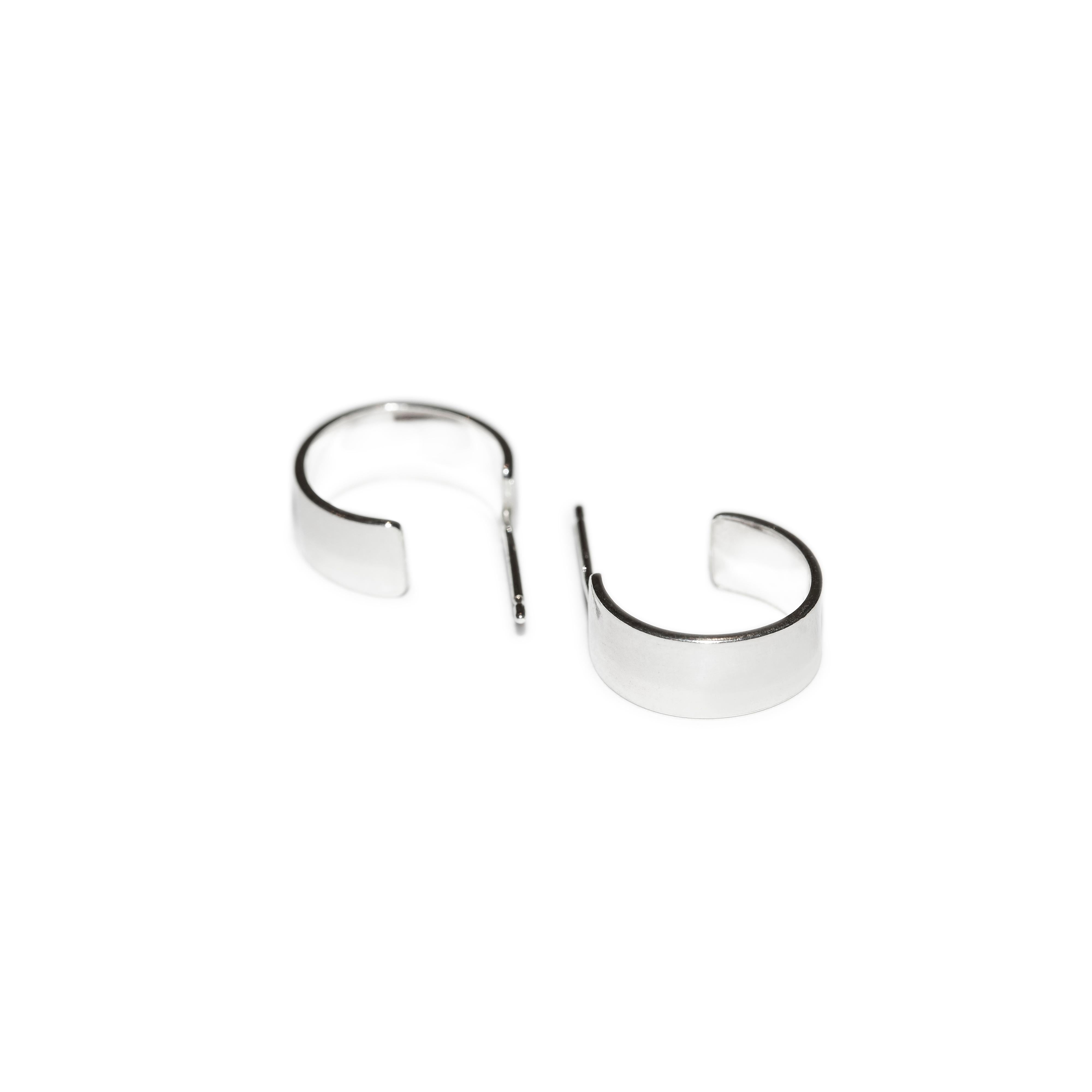 Sterling Silver Cuff Hoop Earrings In New Condition For Sale In London, GB