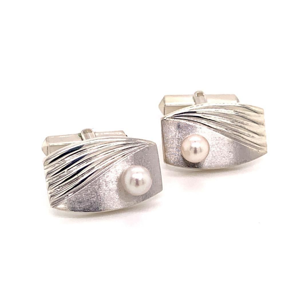 Modern Mikimoto Estate Cufflinks with Pearls Sterling Silver 6.31 Grams