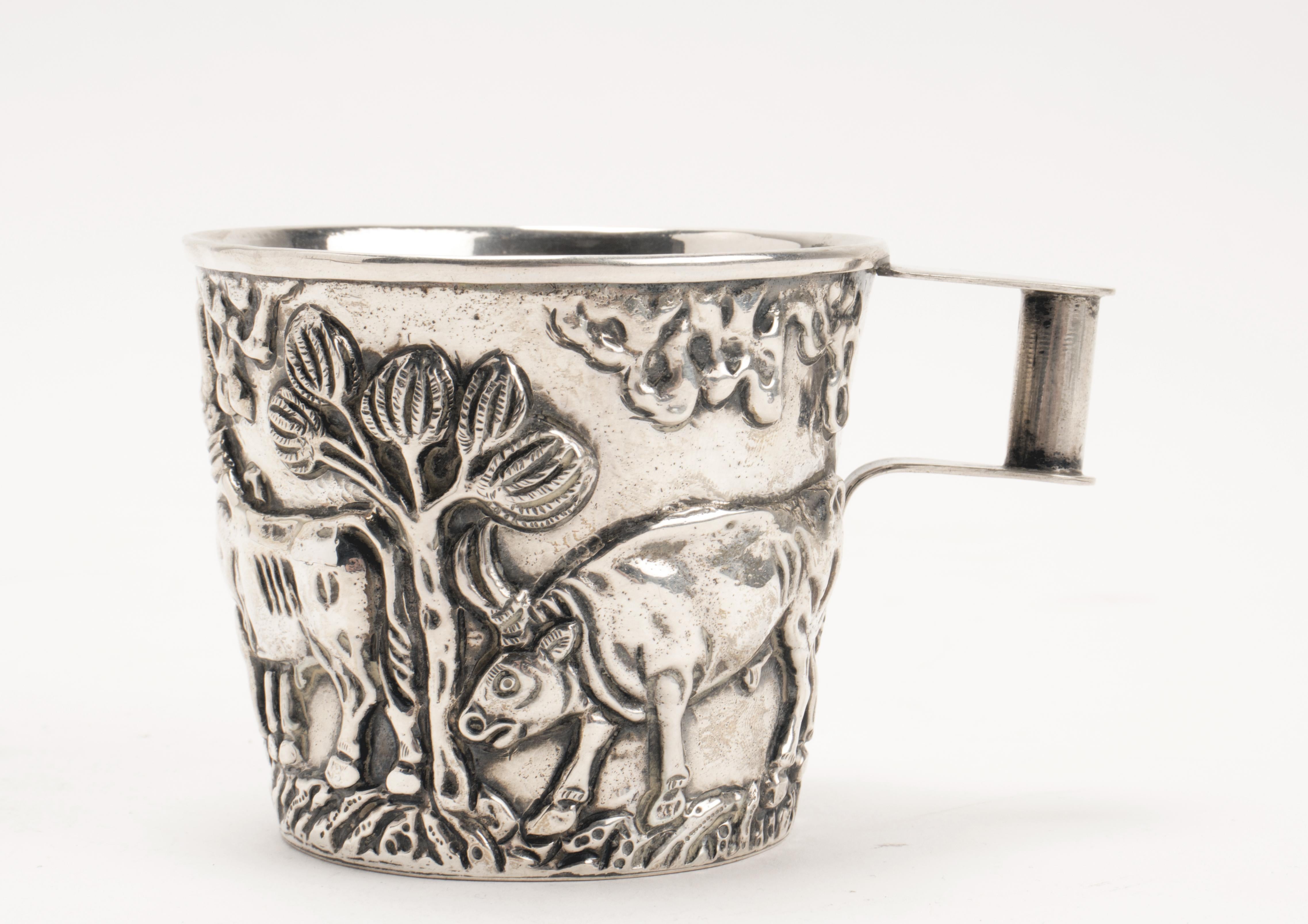 American Sterling Silver Cup, Depicting the Capture of the Wild Bull, USA, 1900 For Sale