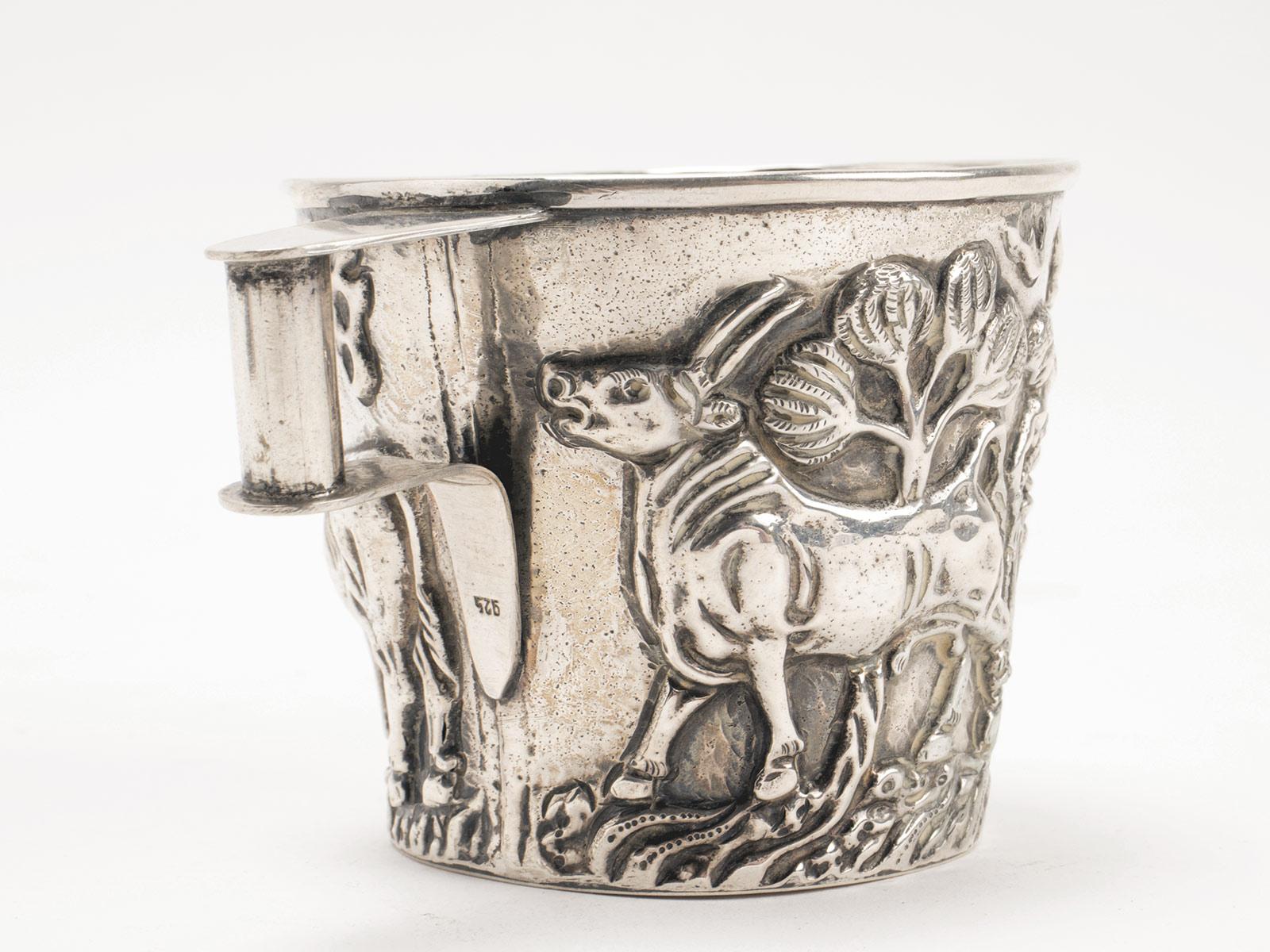 Coppa in argento, raffigurante la cattura del toro selvaggio, USA 1900. in vendita 1