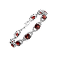 Bracciale A Link in argento sterling con granato rosso a cuscino e accenti di diamanti