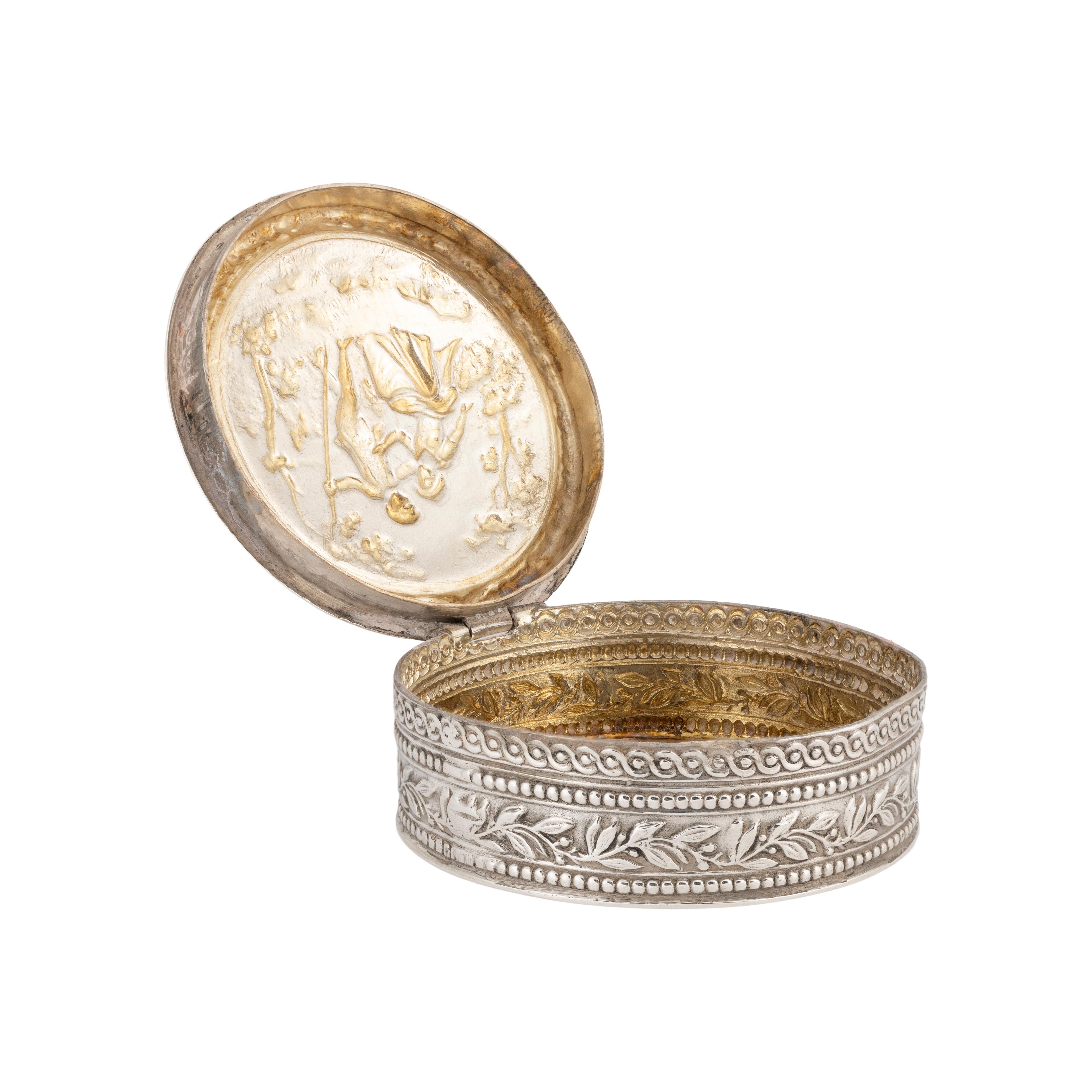 Scatola per vanità decorata in argento sterling In condizioni ottime in vendita a Coeur d Alene, ID
