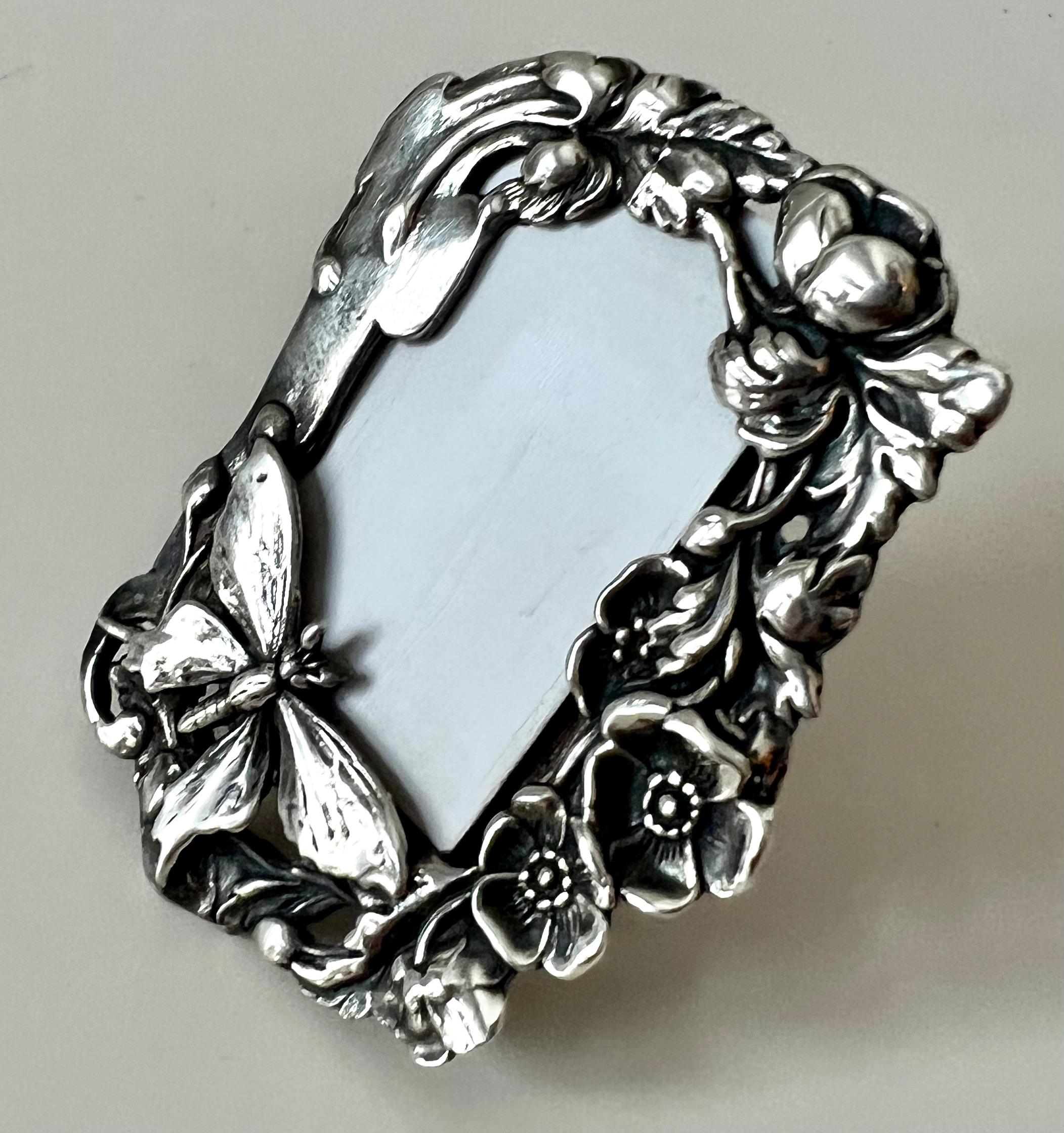 Sterling Silver Desk or Bedside Travel Picture Frame with Flowers and Butterfly In Good Condition For Sale In Los Angeles, CA