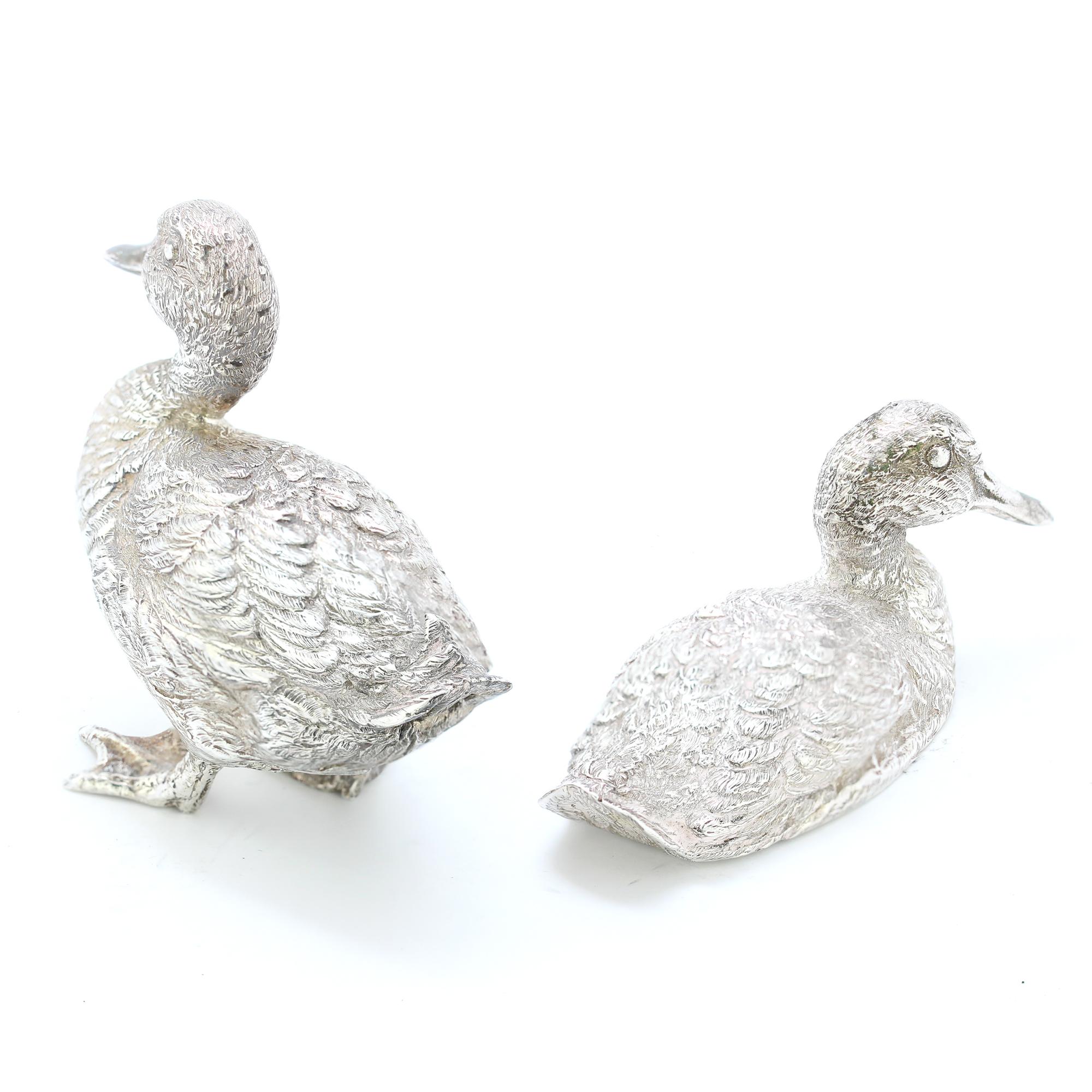 Sterling Silver Detailed Pair of Duck Figurines, London 1973, C F Hancock & Co For Sale 1