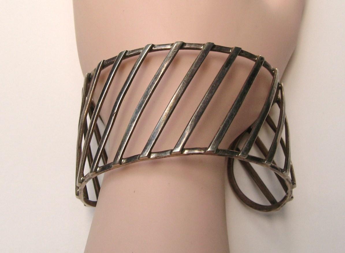 Sterling Silver Diagonal Modernist bracelet  For Sale 6