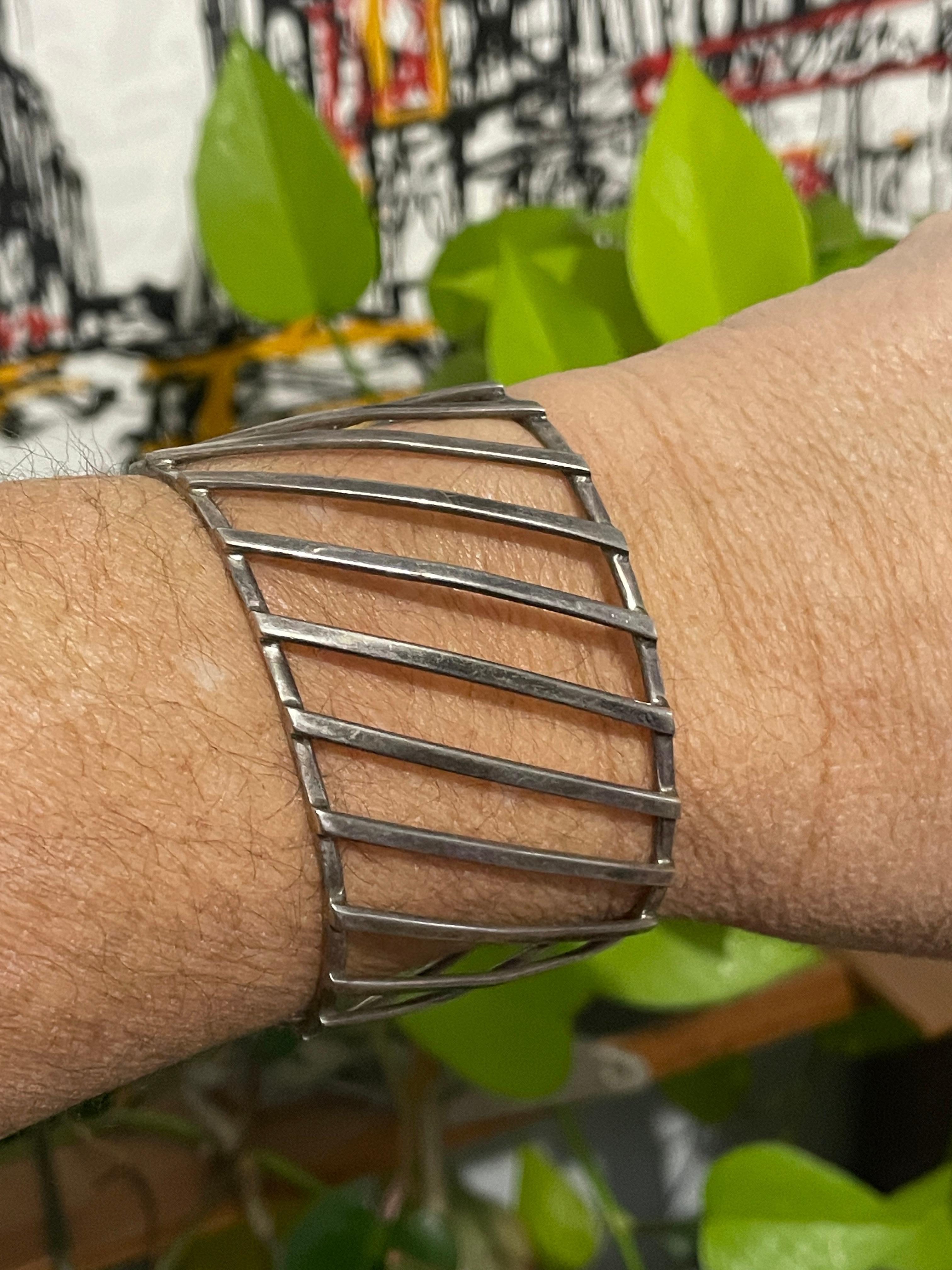 Sterling Silver Diagonal Modernist Cuff Bracelet  For Sale 5