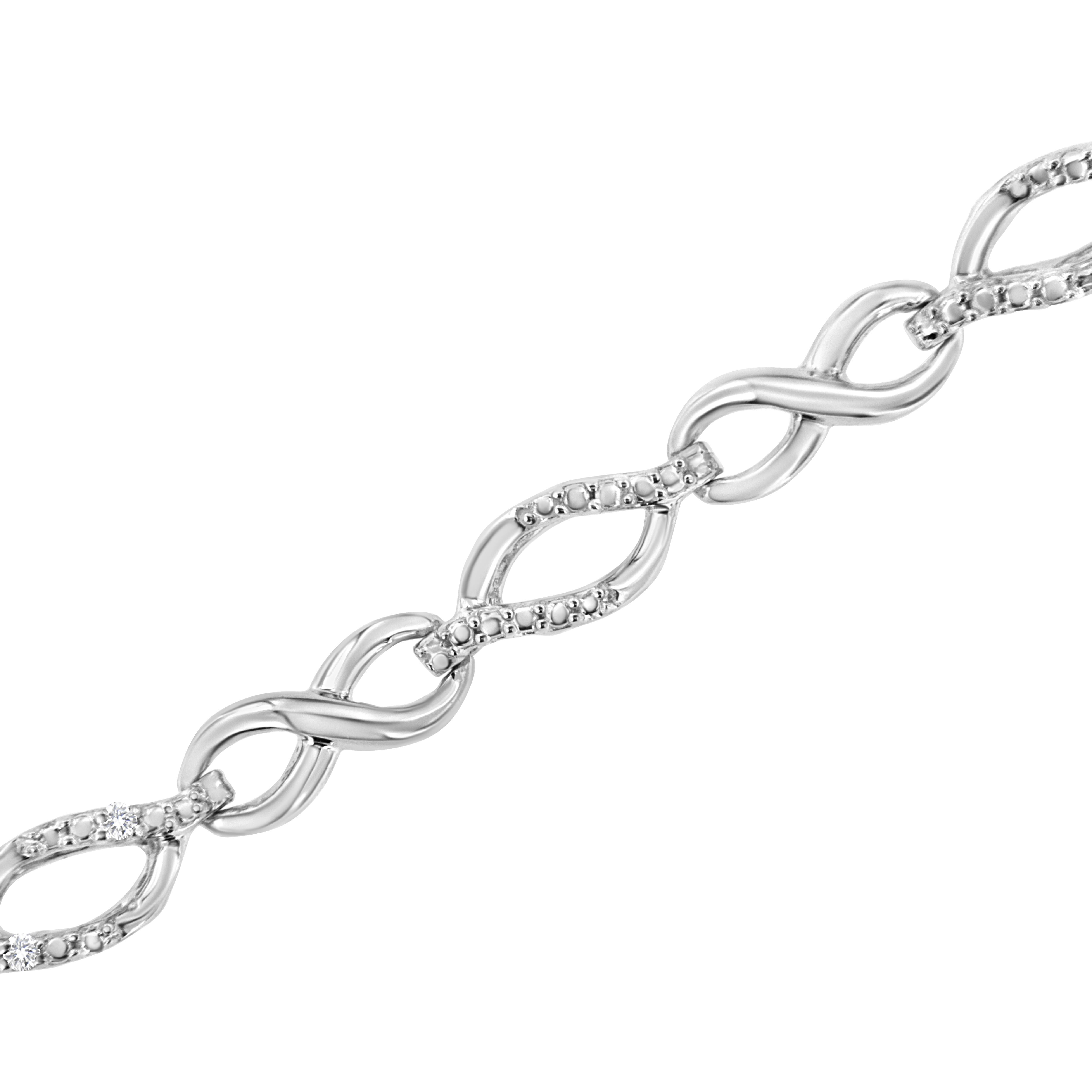 Contemporaneo Bracciale con diamanti in argento sterling a forma di pera e infinito alternato in vendita