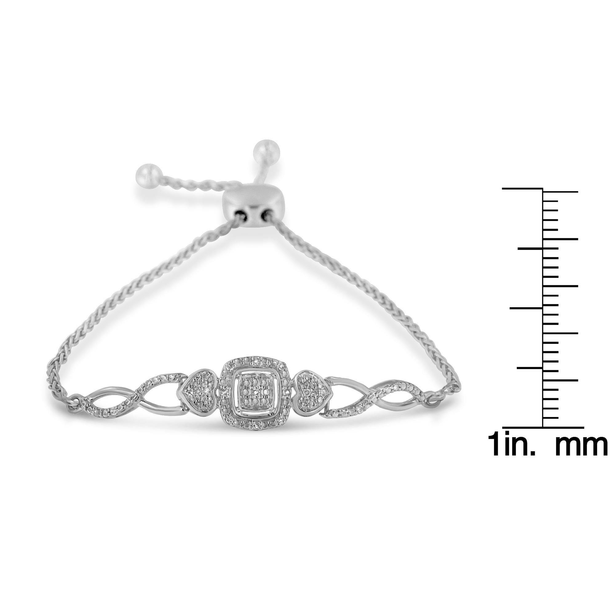 Donna Bracciale Bolo regolabile in argento 925 con cornice di diamanti a forma di cuscino e lati di cuore in vendita