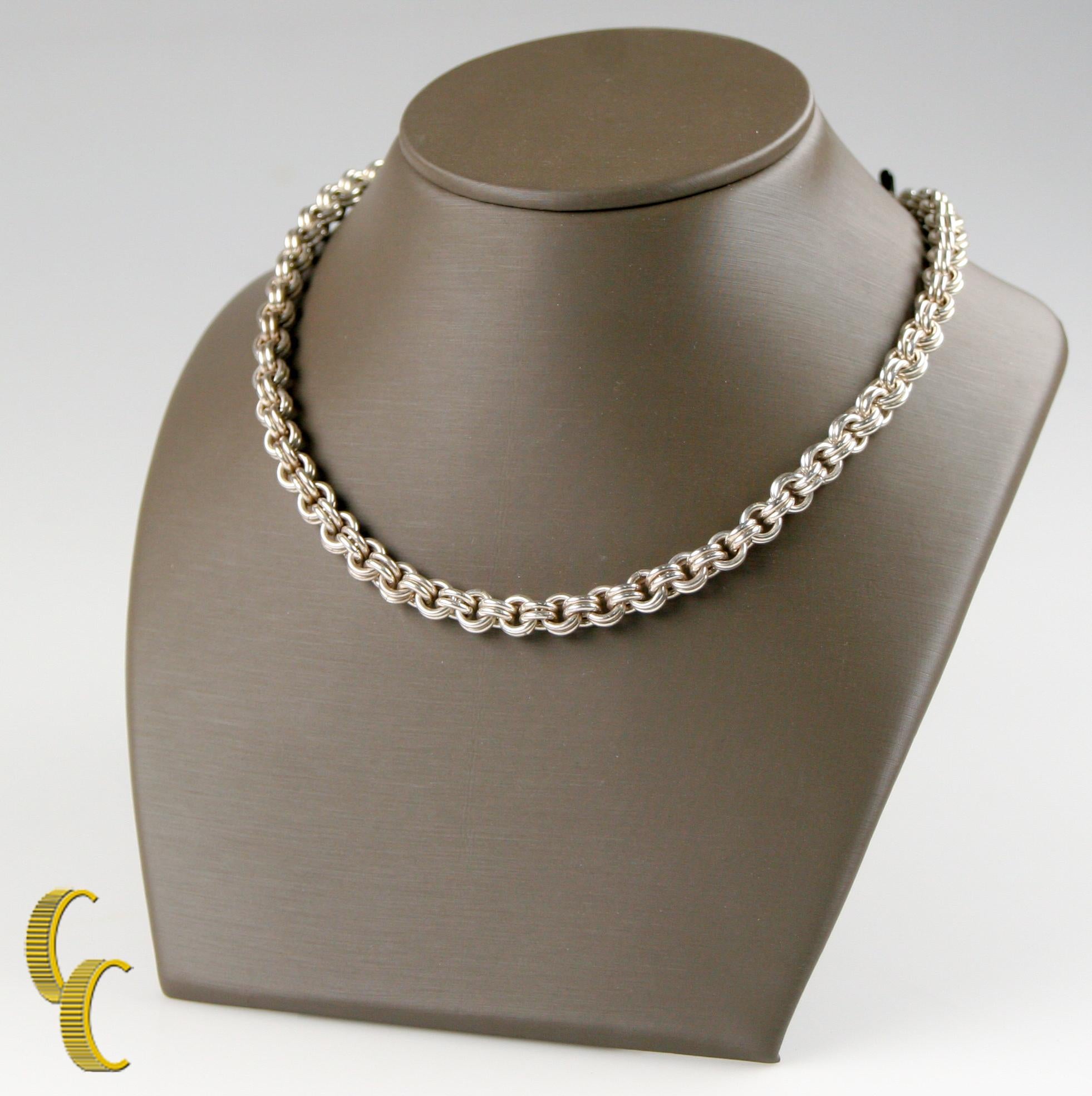 Collana a doppia catena Rolo in argento sterling con chiusura a ginocchiera In condizioni buone in vendita a Van Nuys, CA