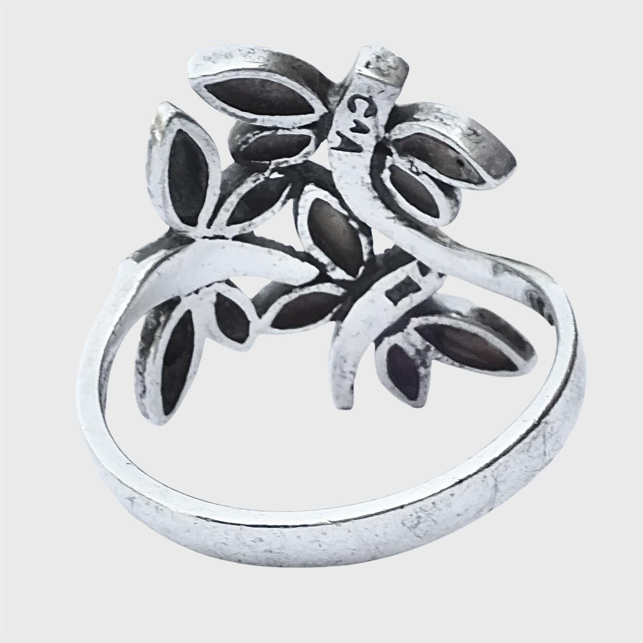 Anello Libellula in argento 925 con vetro Moonglow e Marcasites, circa anni '70 In condizioni buone in vendita a London, GB